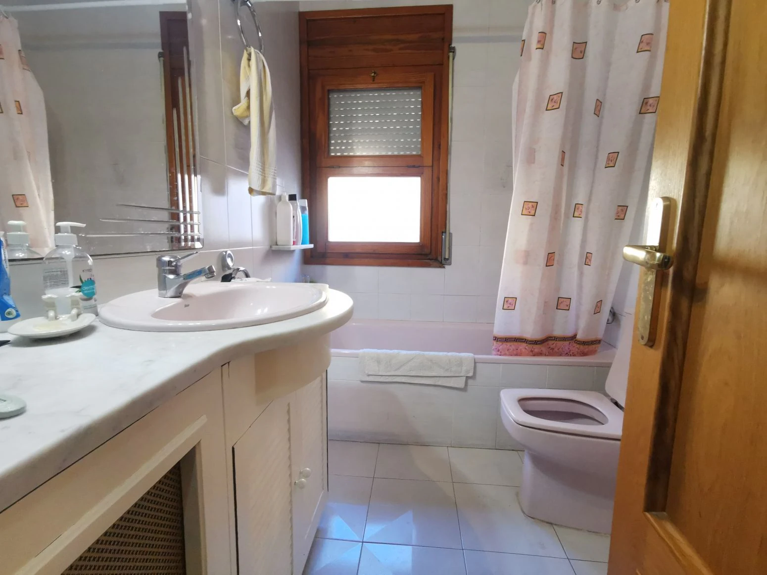 Villa en venta a Girona