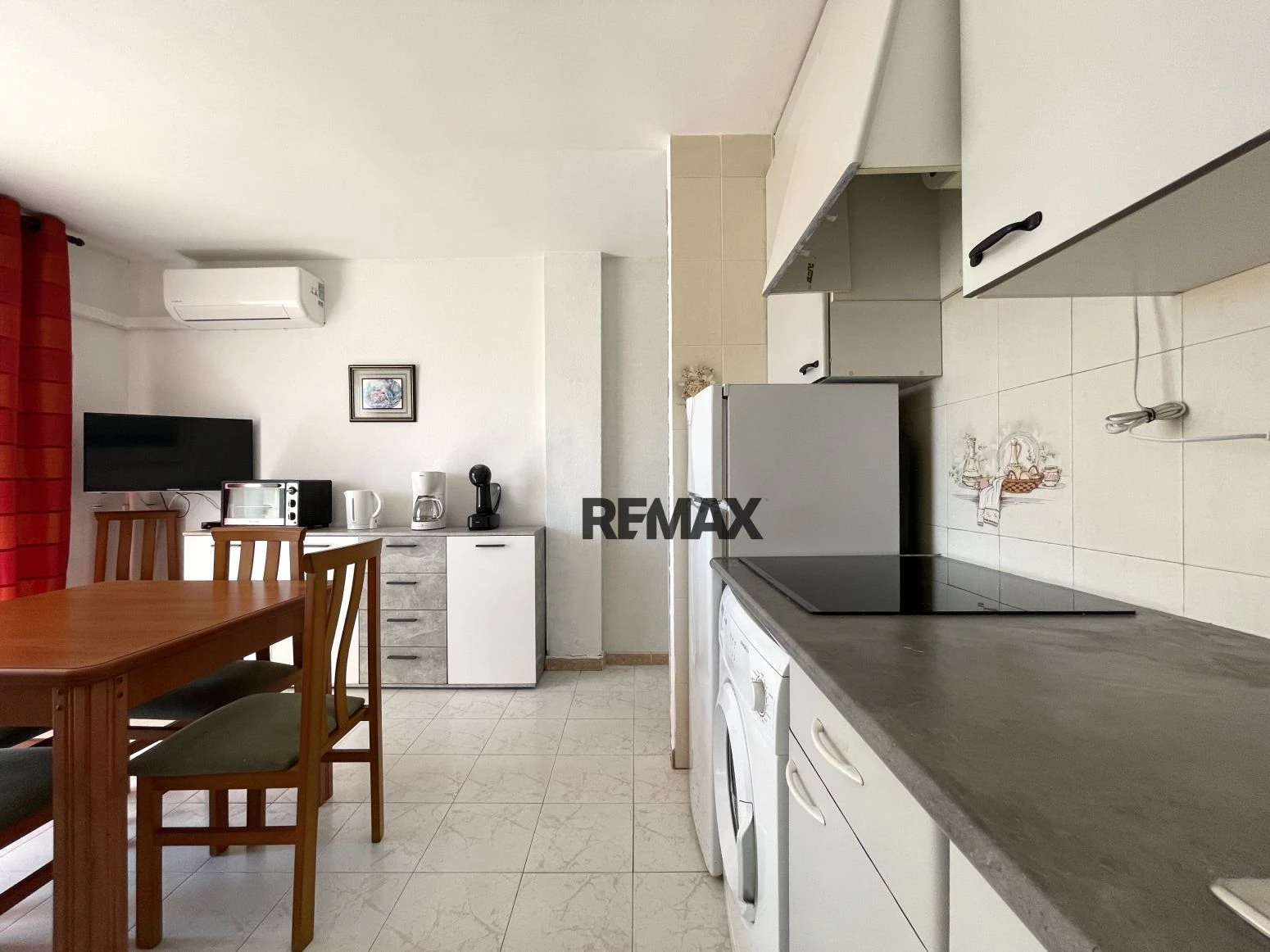 Apartamento con terraza y ascensor a pocos minutos de la playa en Santa Margarita – Roses