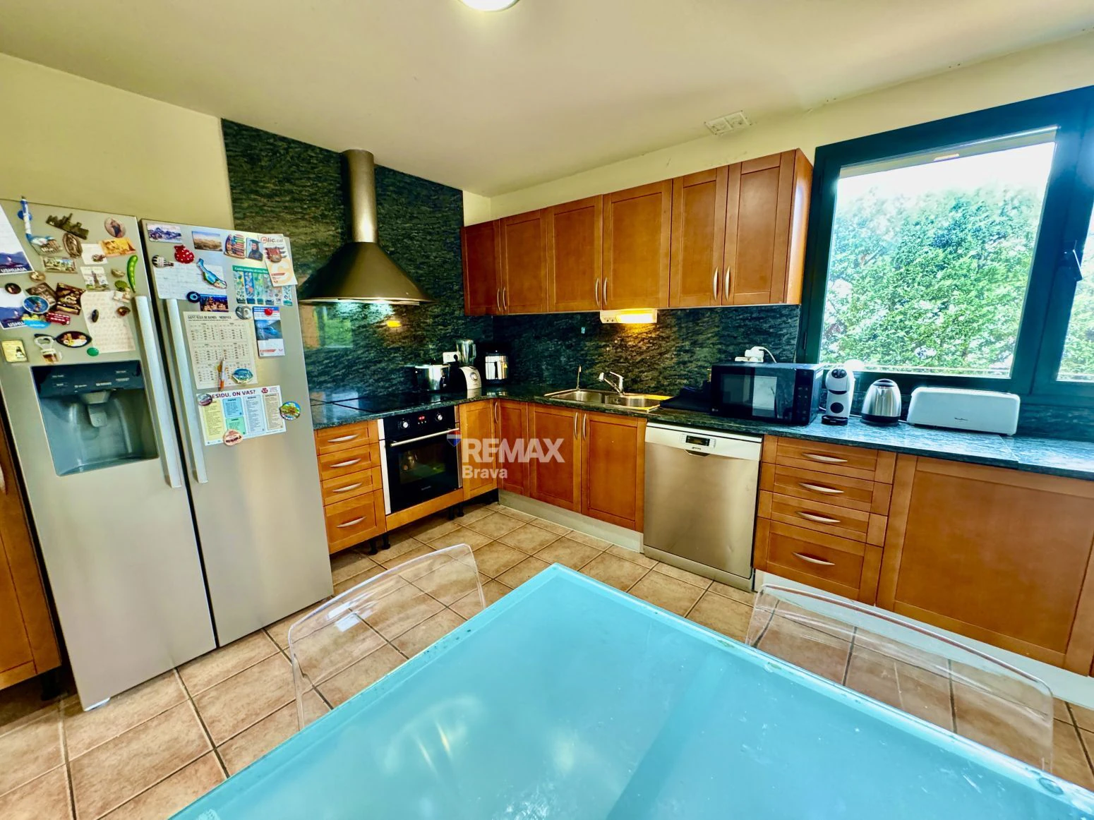 Exclusiva villa con piscina y vistas al golf a 15 minutos de Girona