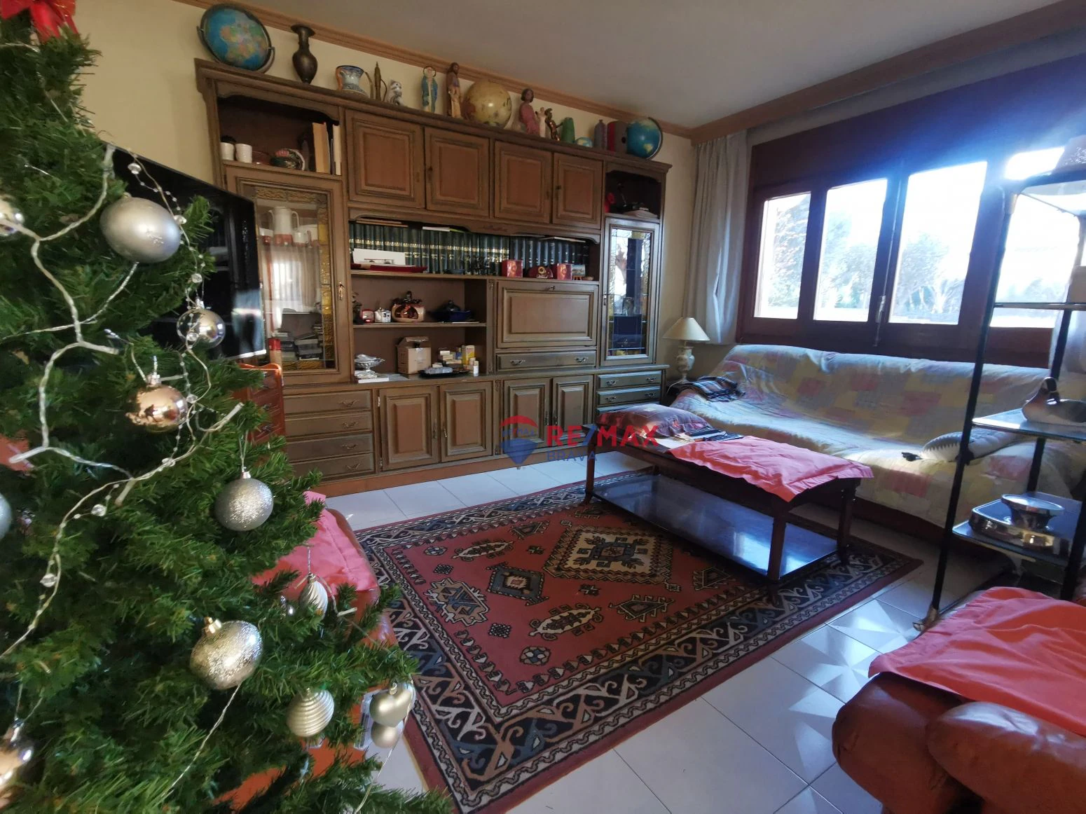 Villa en venta a Girona