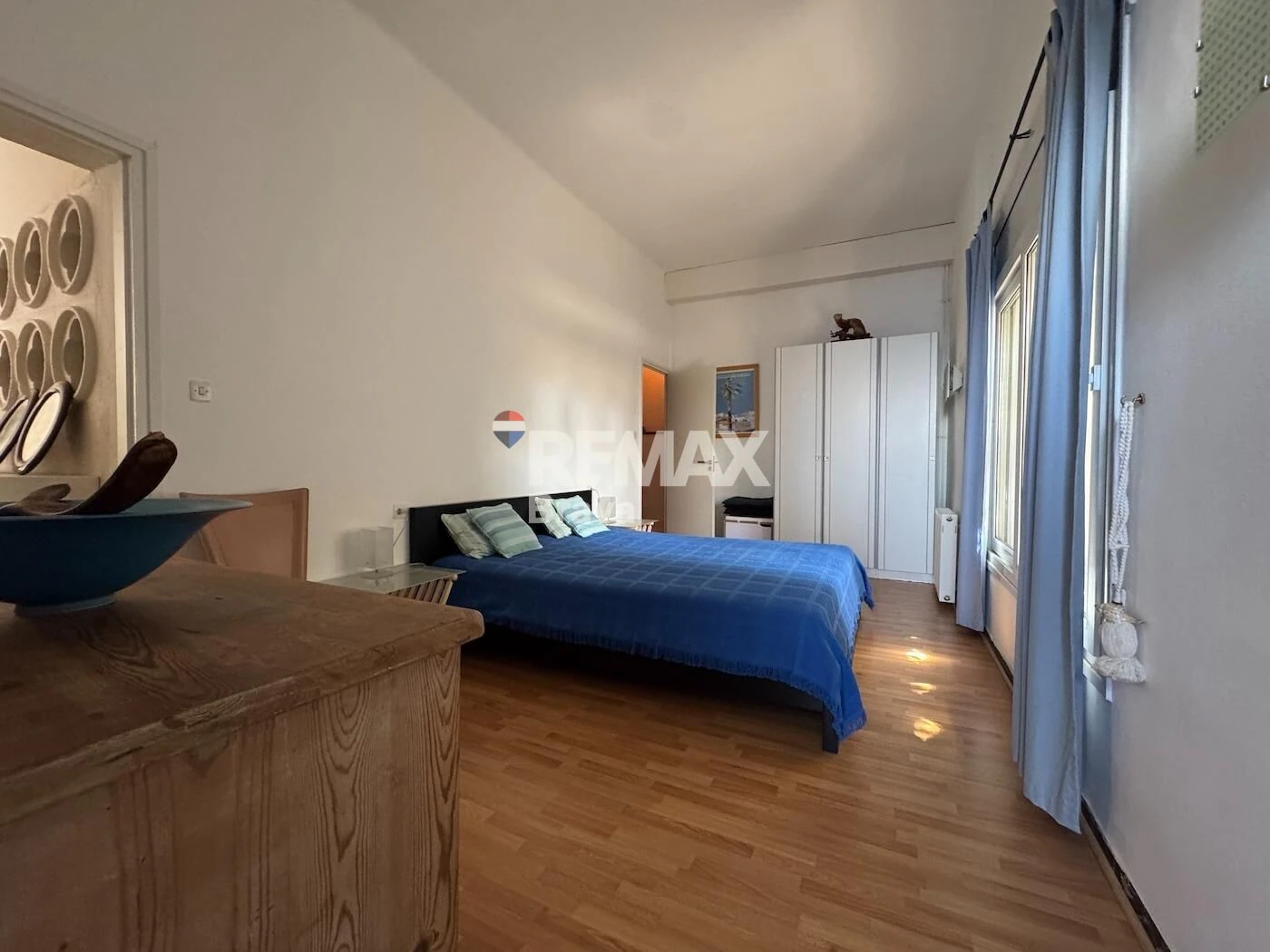 Fantastica villa en Roses con vistas al mar y Castillo de la Trinidad, piscina privada y garaje.