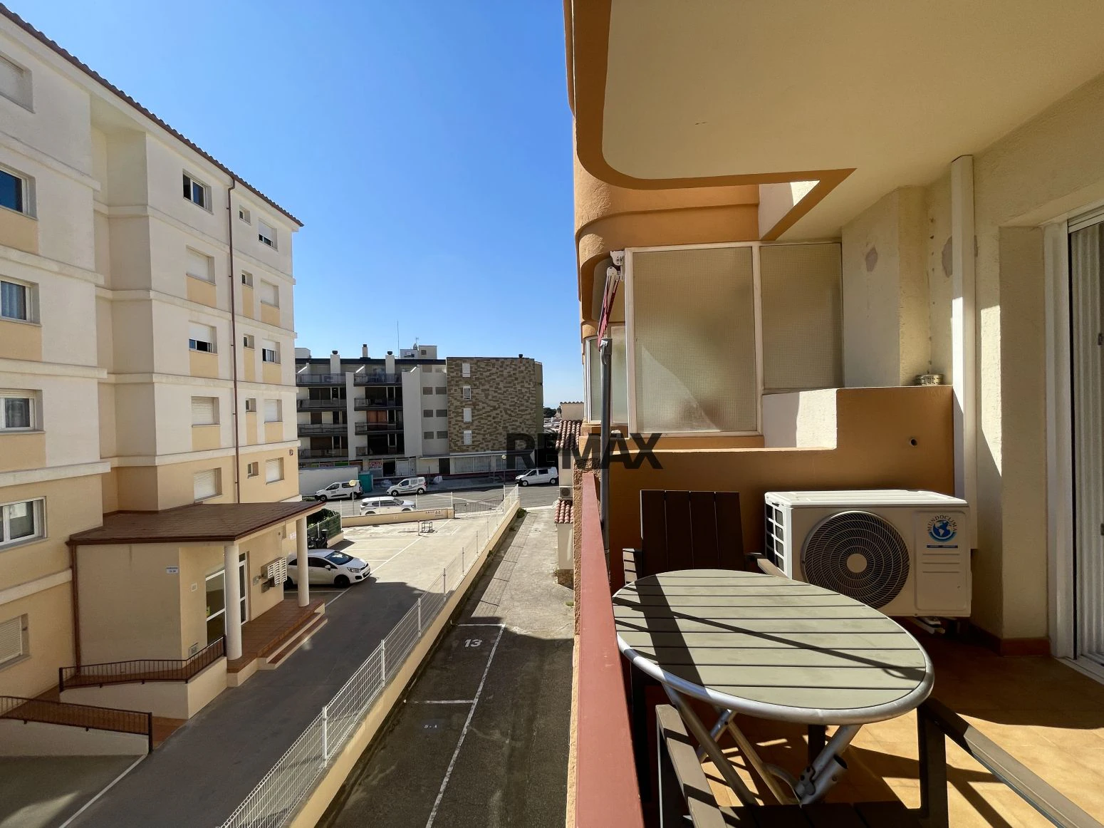 Apartamento con terraza y ascensor a pocos minutos de la playa en Santa Margarita – Roses