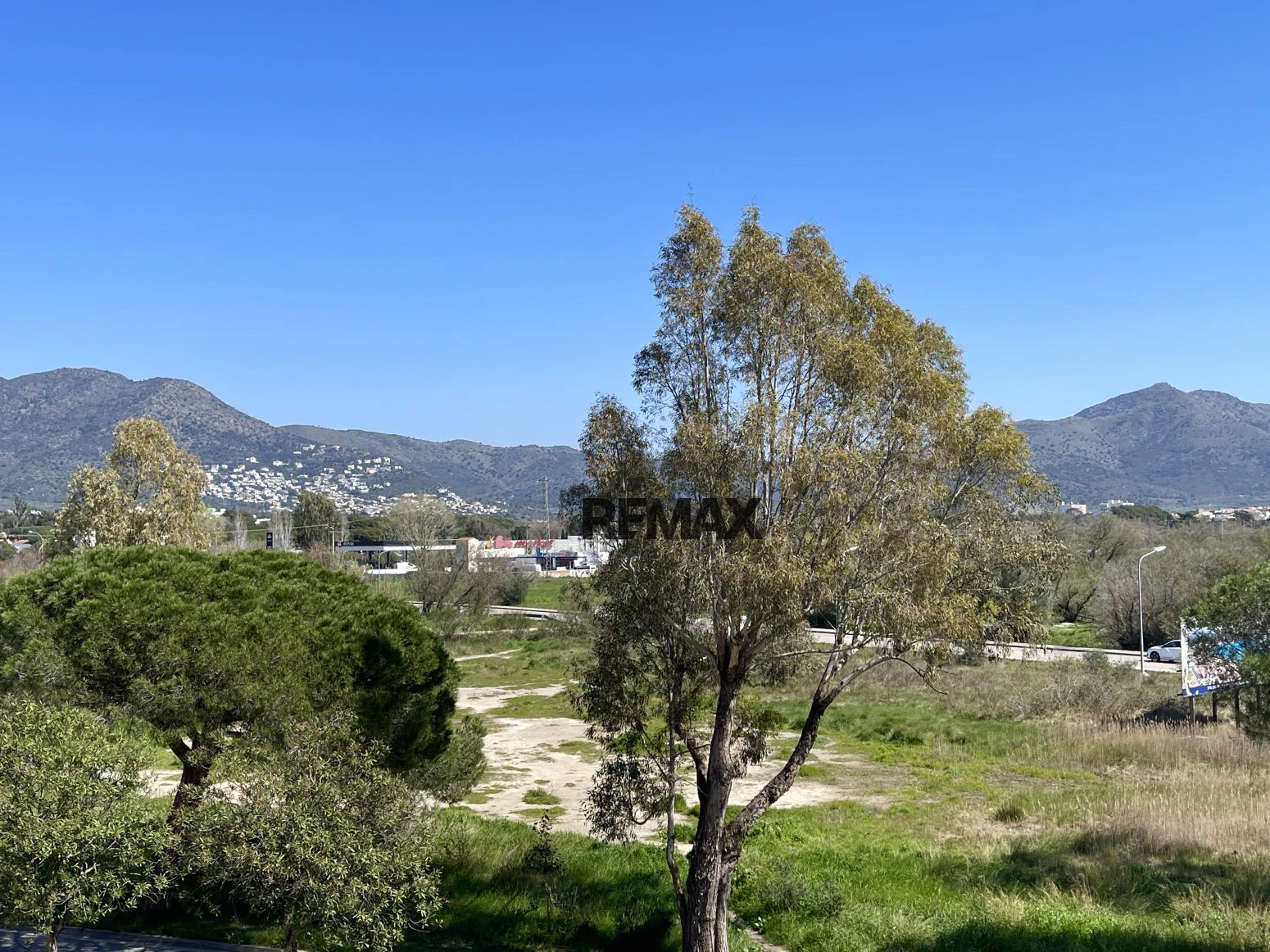 Apartamento con terraza y ascensor a pocos minutos de la playa en Santa Margarita – Roses