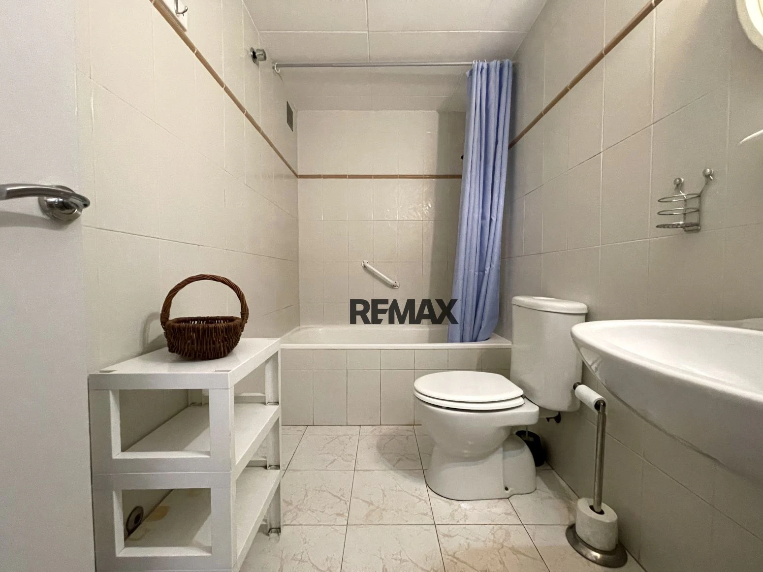 Apartamento con terraza y ascensor a pocos minutos de la playa en Santa Margarita – Roses