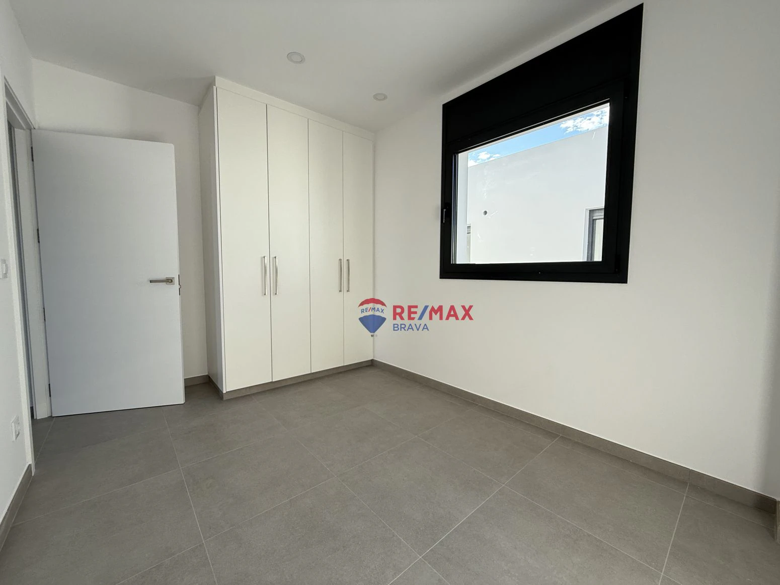 Casa con piscina en Empuriabrava de 175 m2