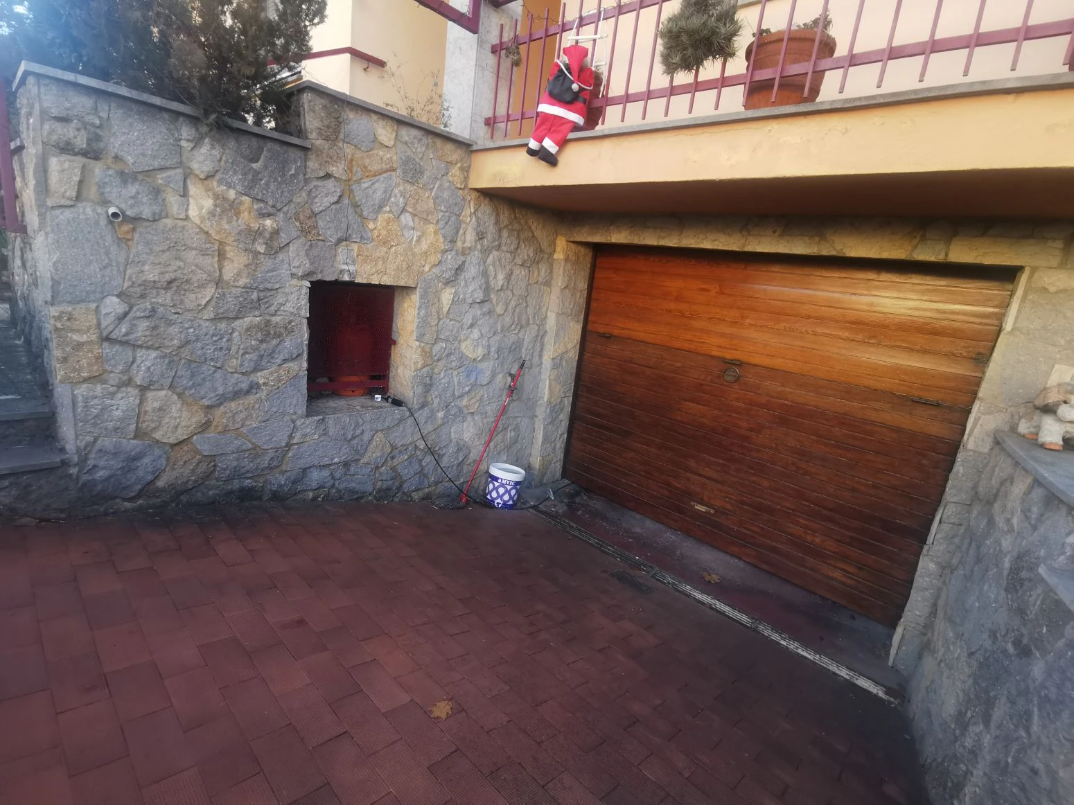 Villa en venta a Girona