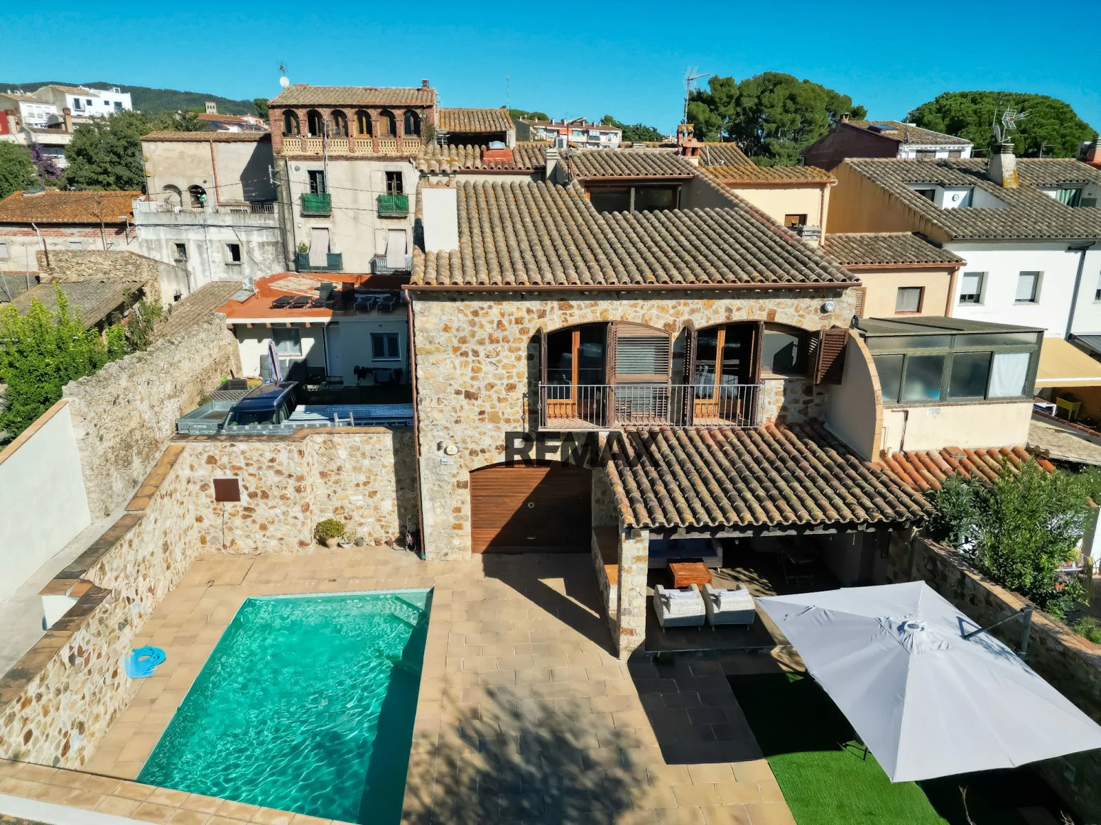 Casa de pueblo con encanto histórico y confort moderno en Calonge, Costa Brava.