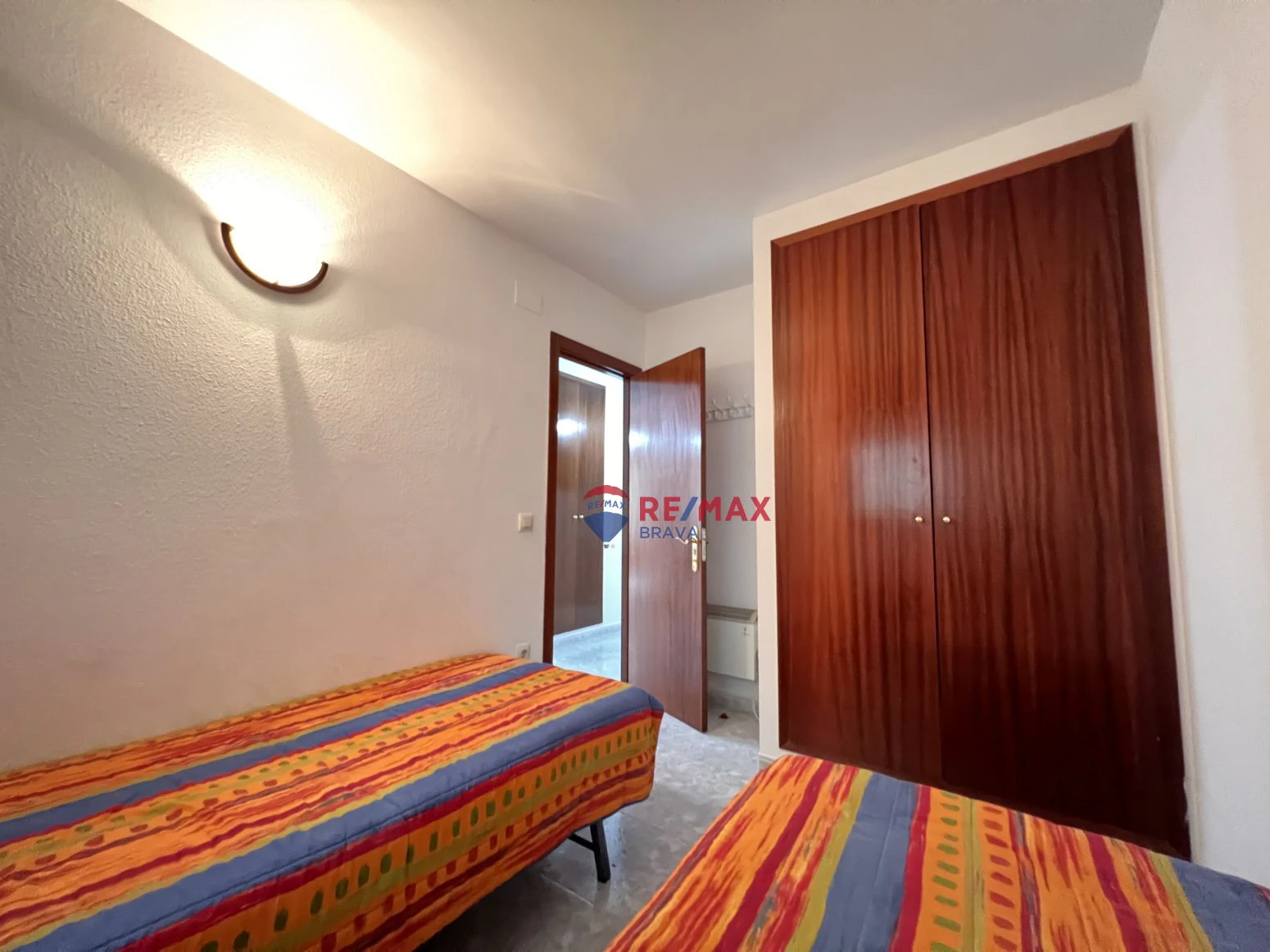 Precioso apartamento planta baja en Salatar, Roses, con una