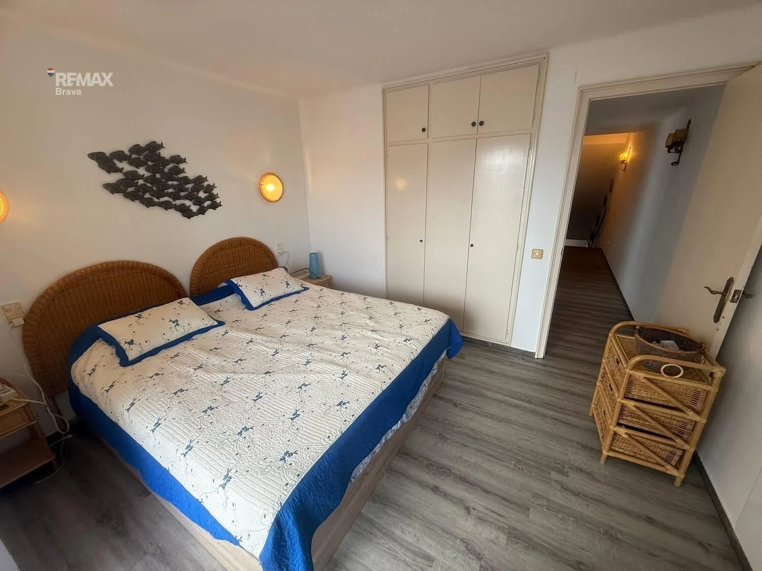 EMPURIABRAVA - Apartamento tipo Dúplex - Primera línea de mar con vistas excepcionales.