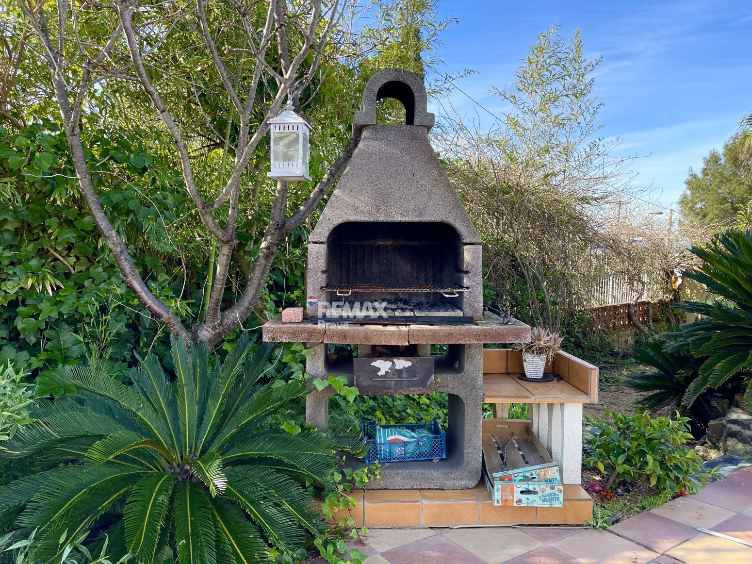 Villa de planta baja con piscina privada y gran rentabilidad en Roses