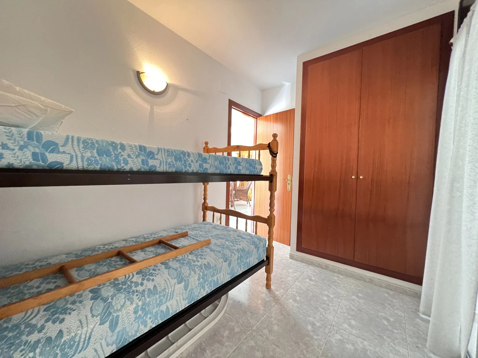 Precioso apartamento planta baja en Salatar, Roses, con una
