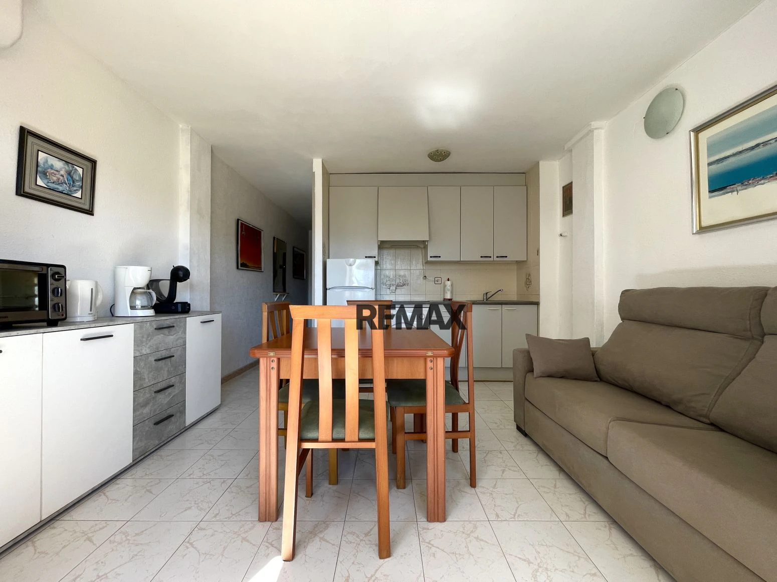 Apartamento con terraza y ascensor a pocos minutos de la playa en Santa Margarita – Roses