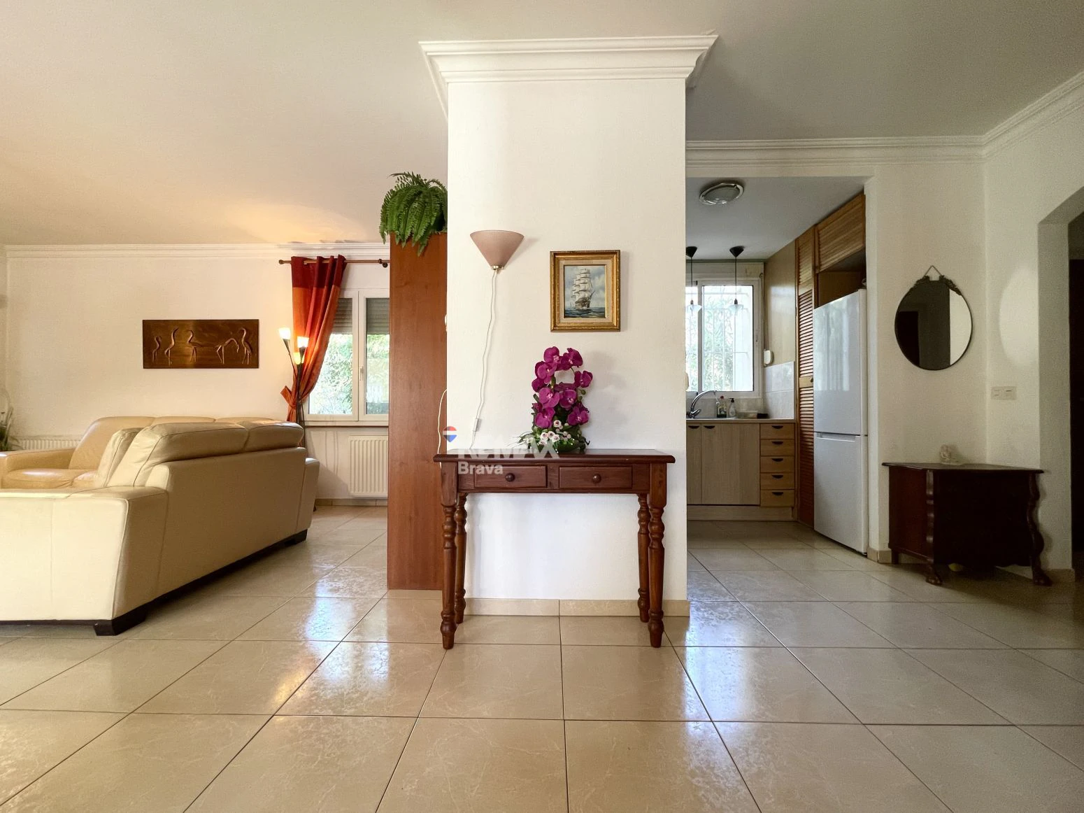 Villa de planta baja con piscina privada y gran rentabilidad en Roses