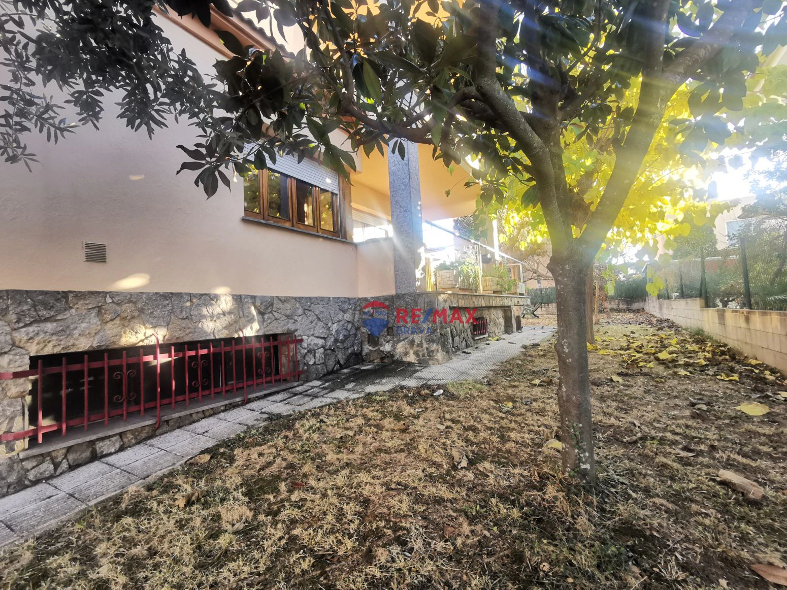 Villa en venta a Girona
