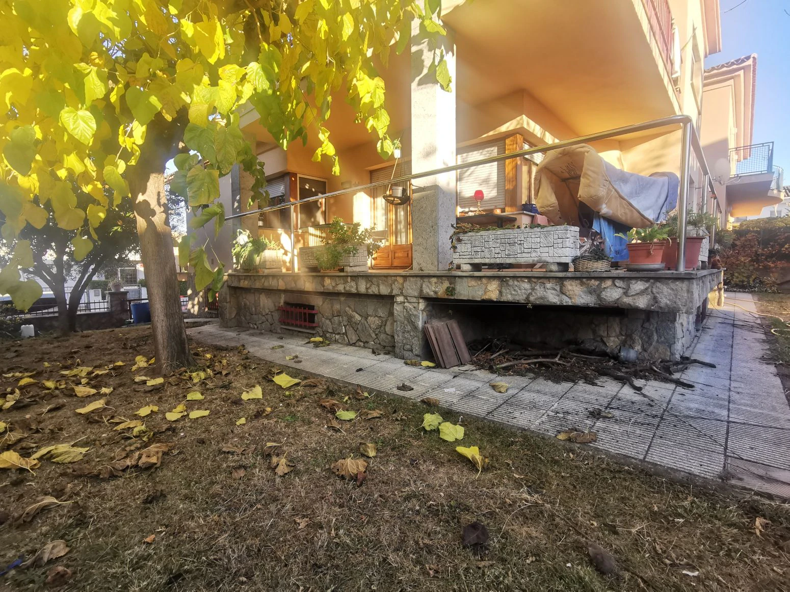 Villa en venta a Girona