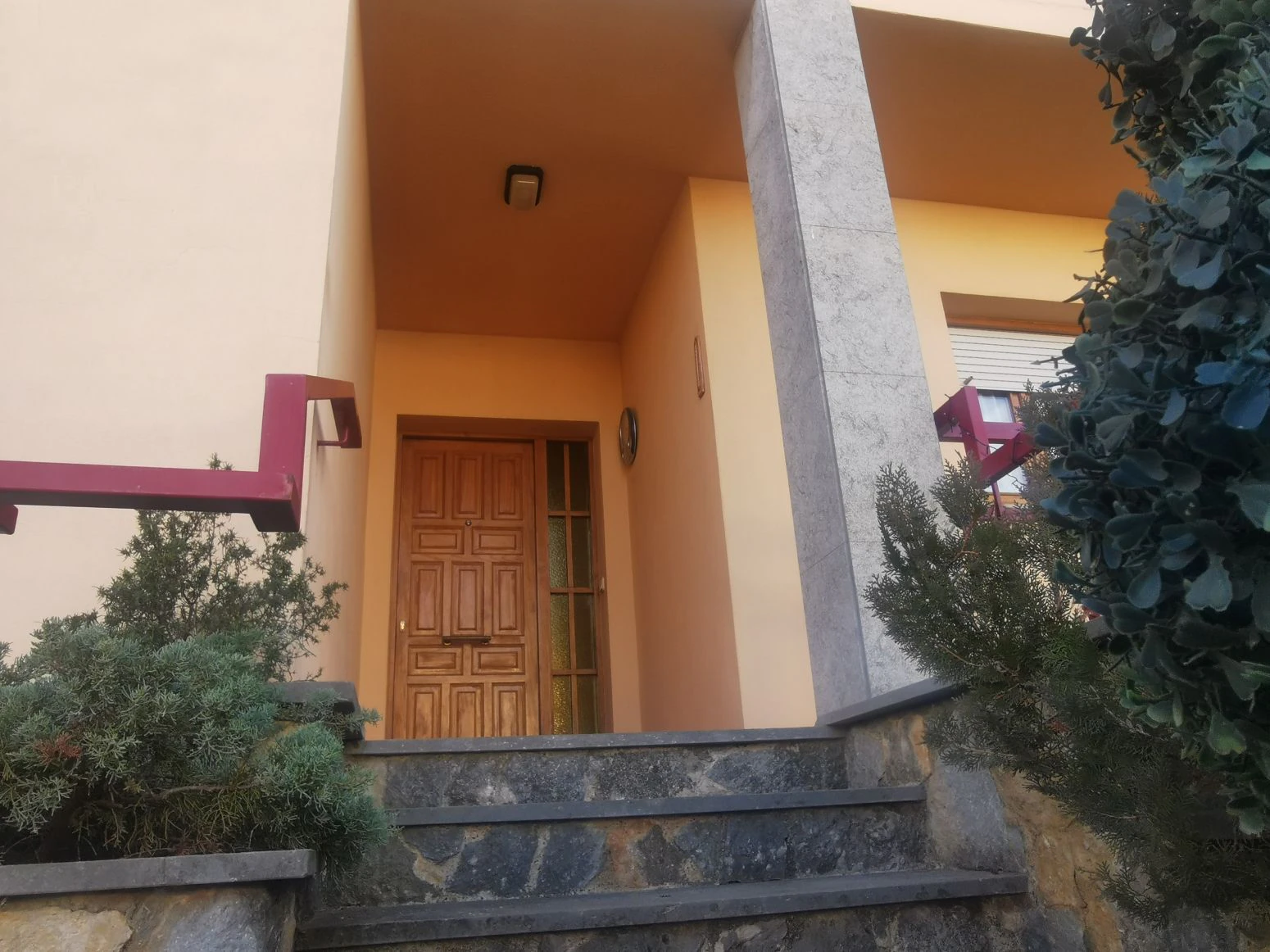 Villa en venta a Girona