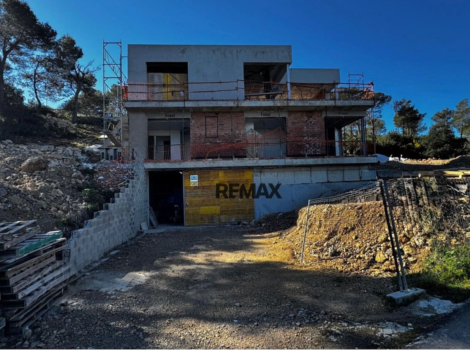 Exclusiva villa contemporánea en construcción con vistas al mar en Begur