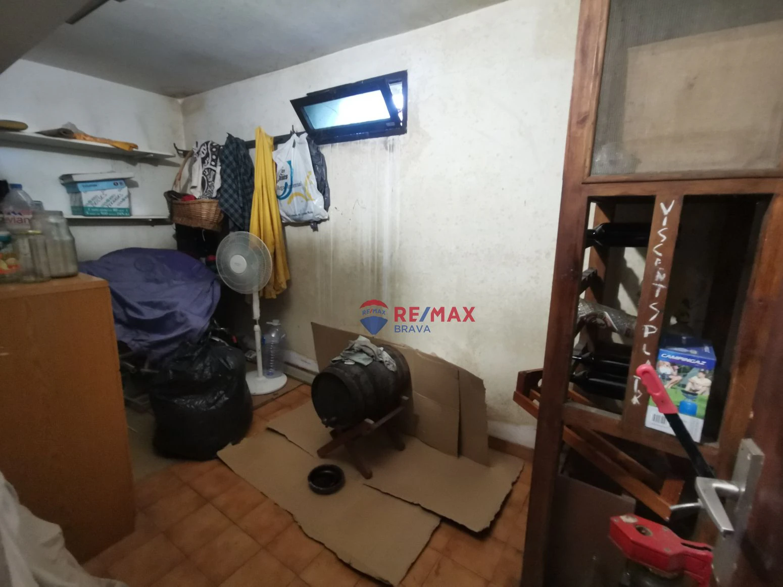 Villa en venta a Girona