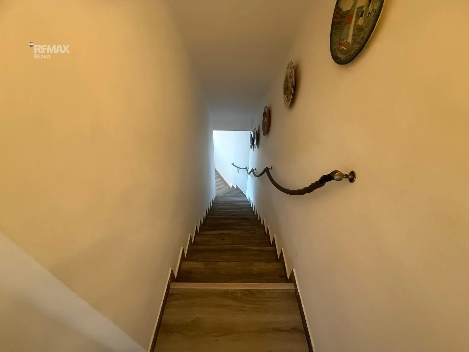 EMPURIABRAVA - Apartamento tipo Dúplex - Primera línea de mar con vistas excepcionales.