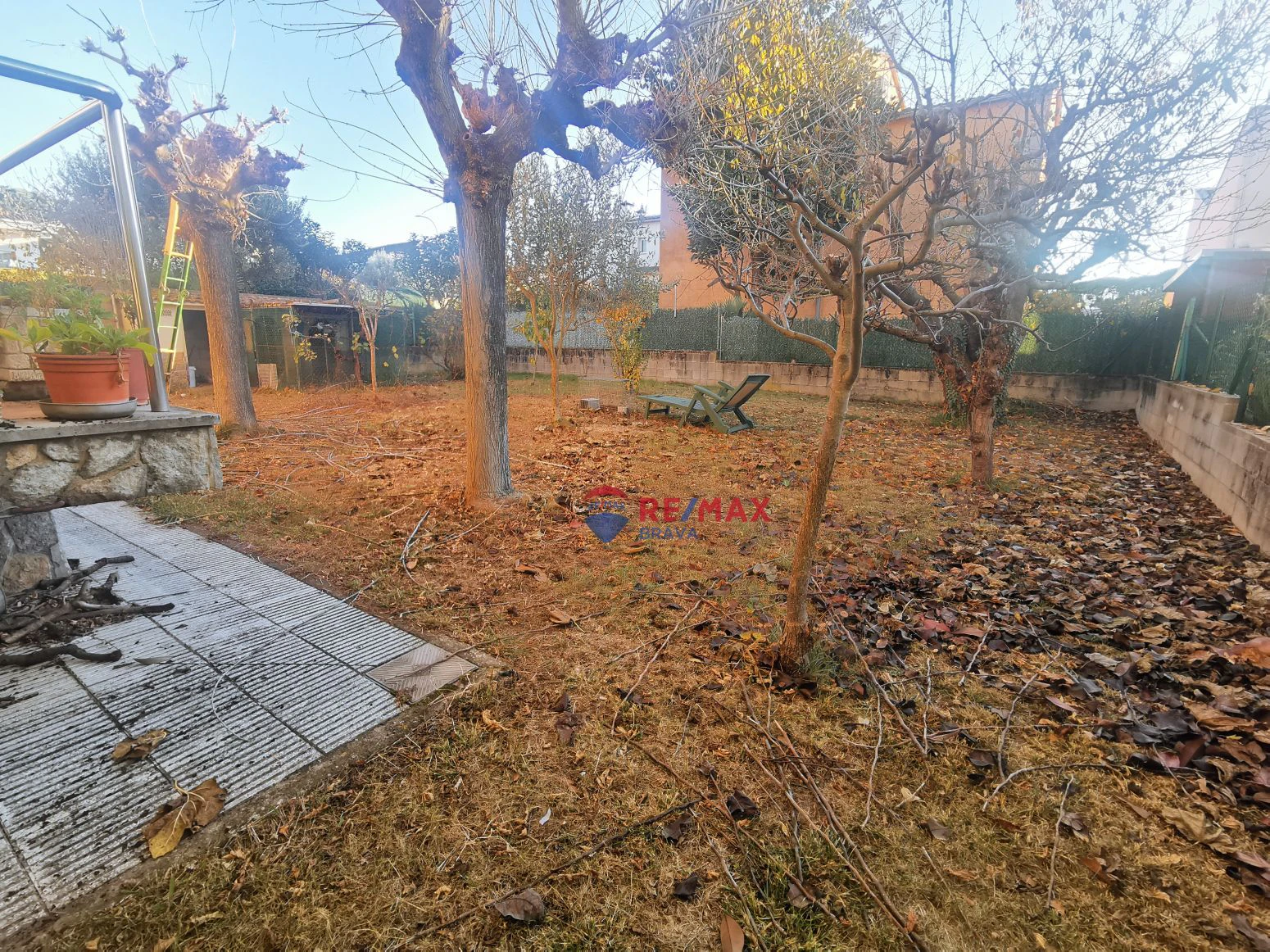 Villa en venta a Girona