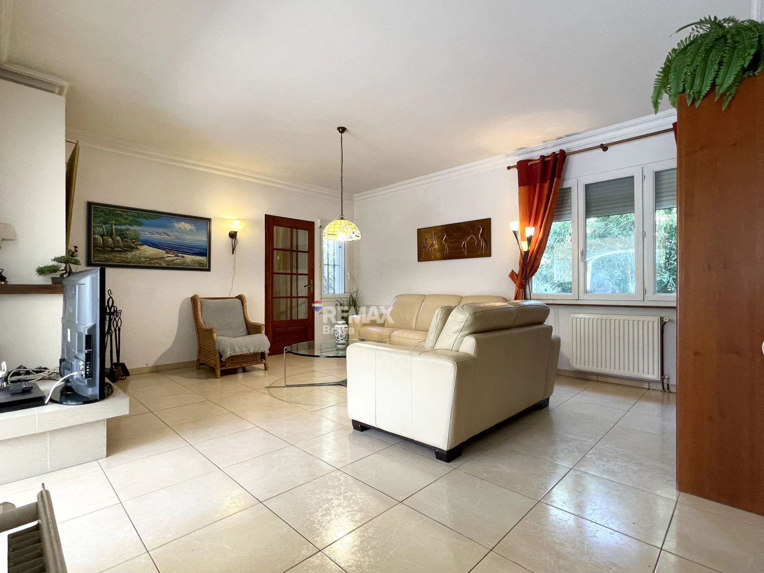 Villa de planta baja con piscina privada y gran rentabilidad en Roses