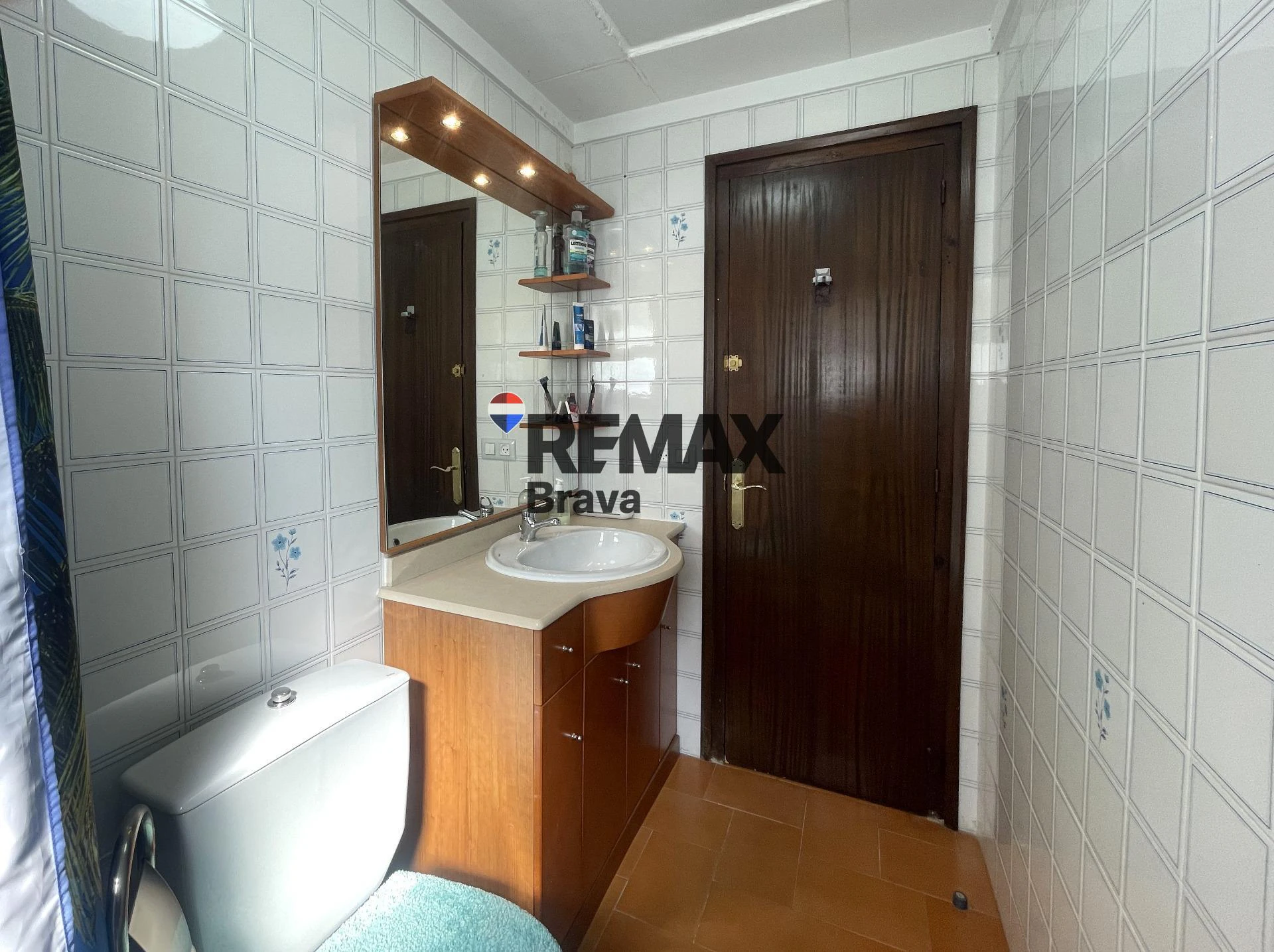 Luminoso apartamento con vistas al canal en Empuriabrava