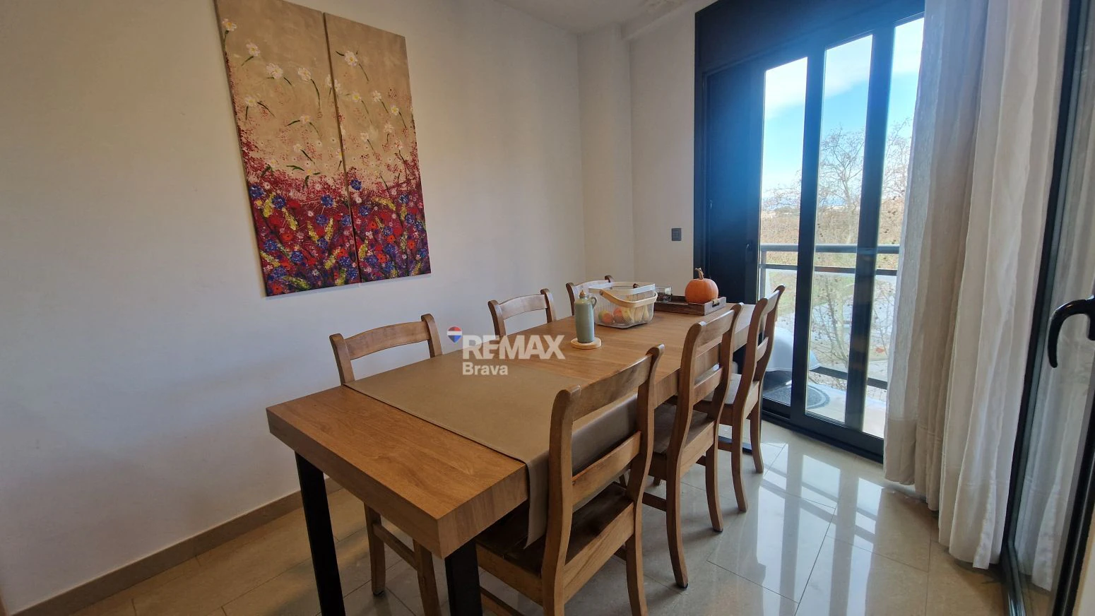 Ático dúplex de lujo con gran terraza y licencia turística en Roses