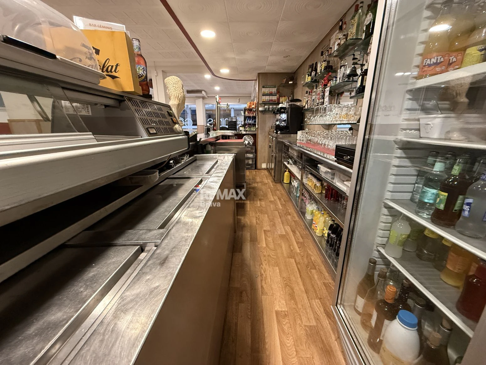 Venta de Bar en Pleno Funcionamiento en La Bisbal d’Empordà
