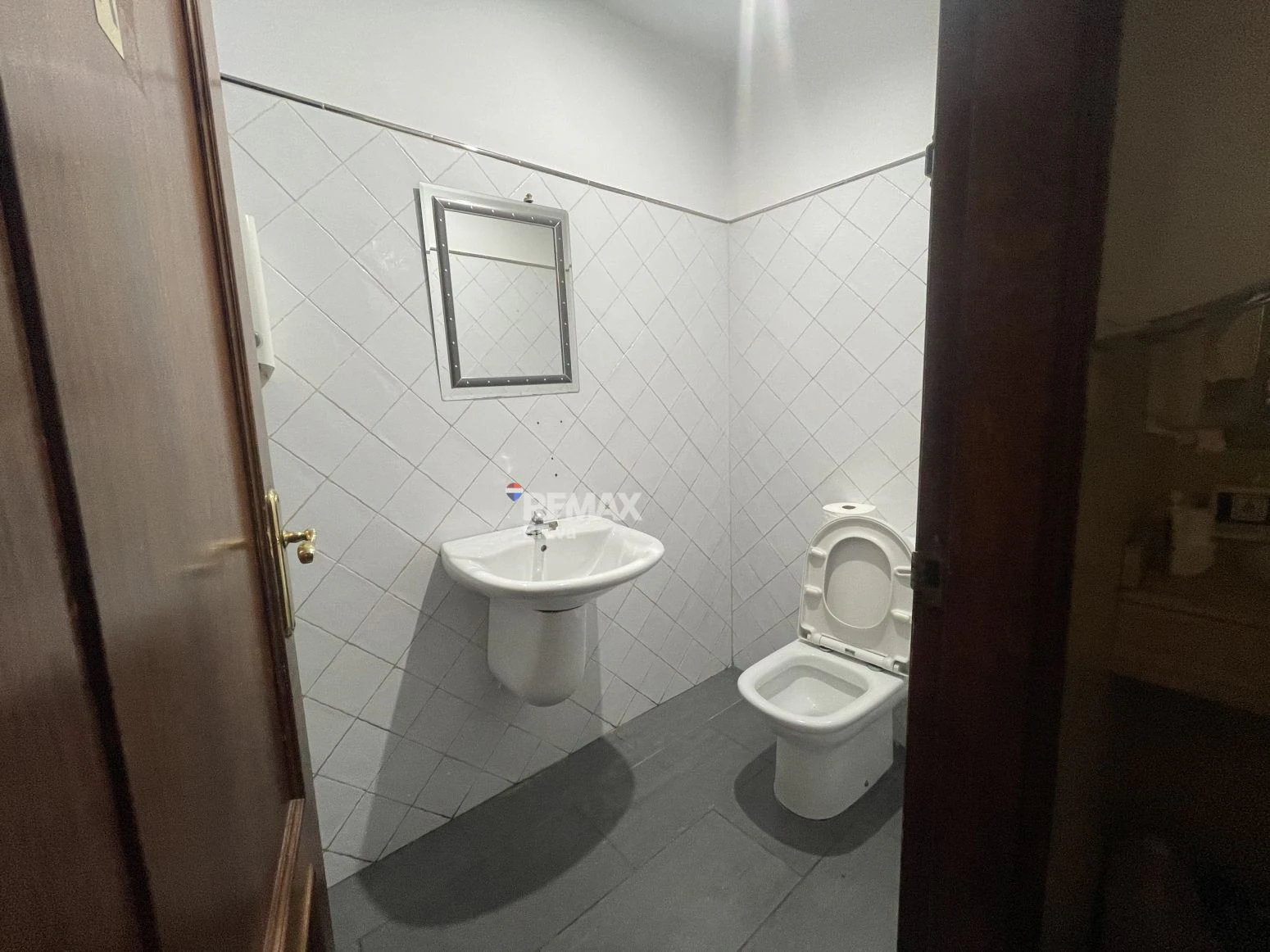 Local Bar-Restaurante en Venta en Roses con inquilino activo y alta rentabilidad