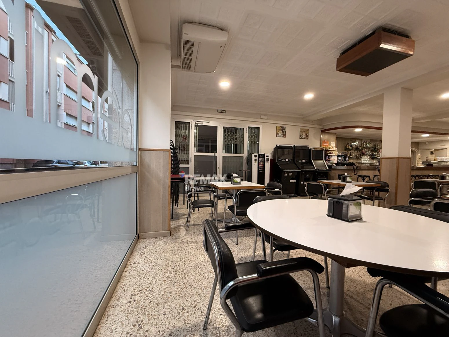 Venta de Bar en Pleno Funcionamiento en La Bisbal d’Empordà