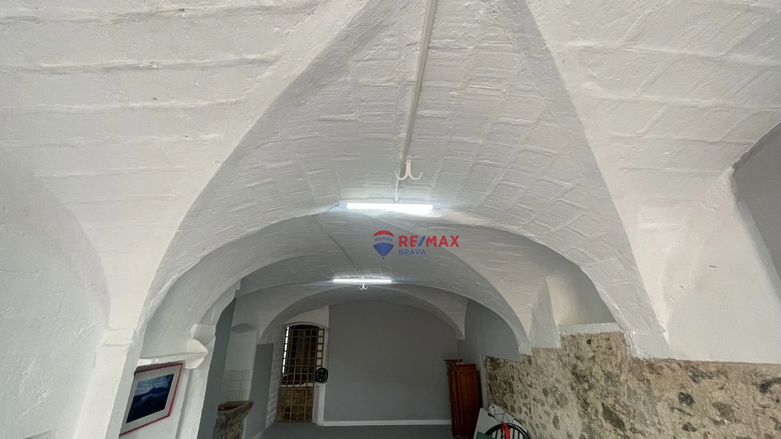 Bonita Casa Pareada con Espacios Exteriores en Vilajuïga