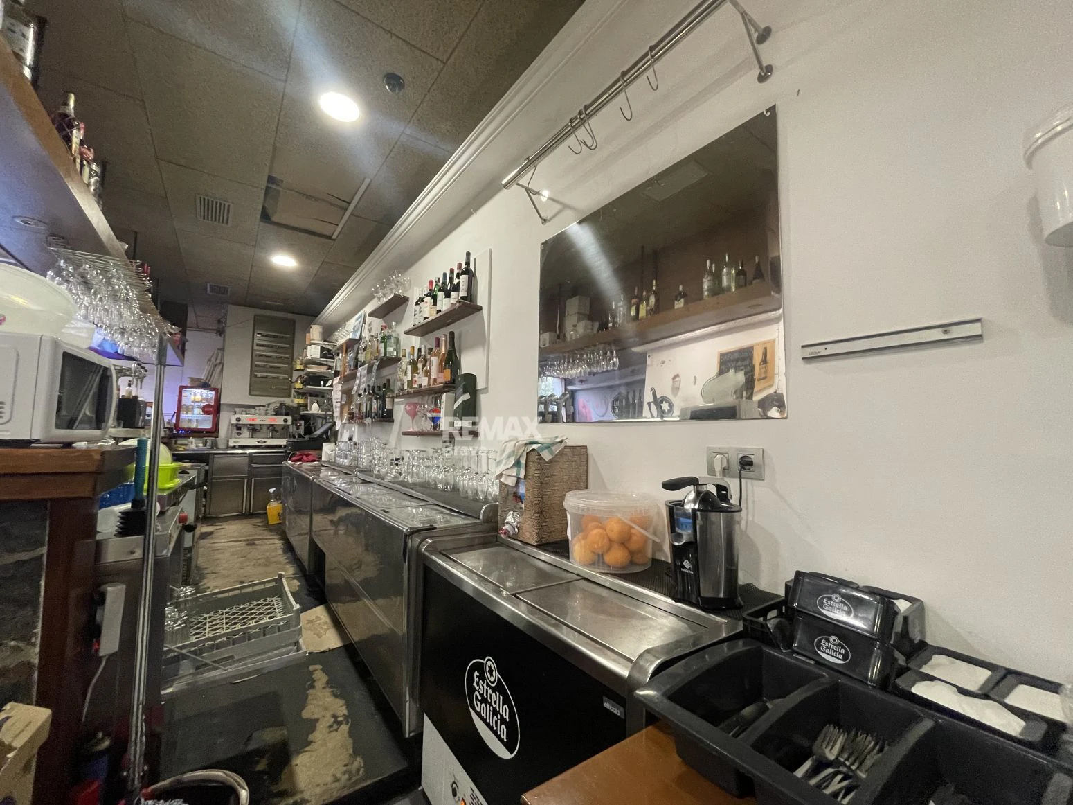 Local Bar-Restaurante en Venta en Roses con inquilino activo y alta rentabilidad