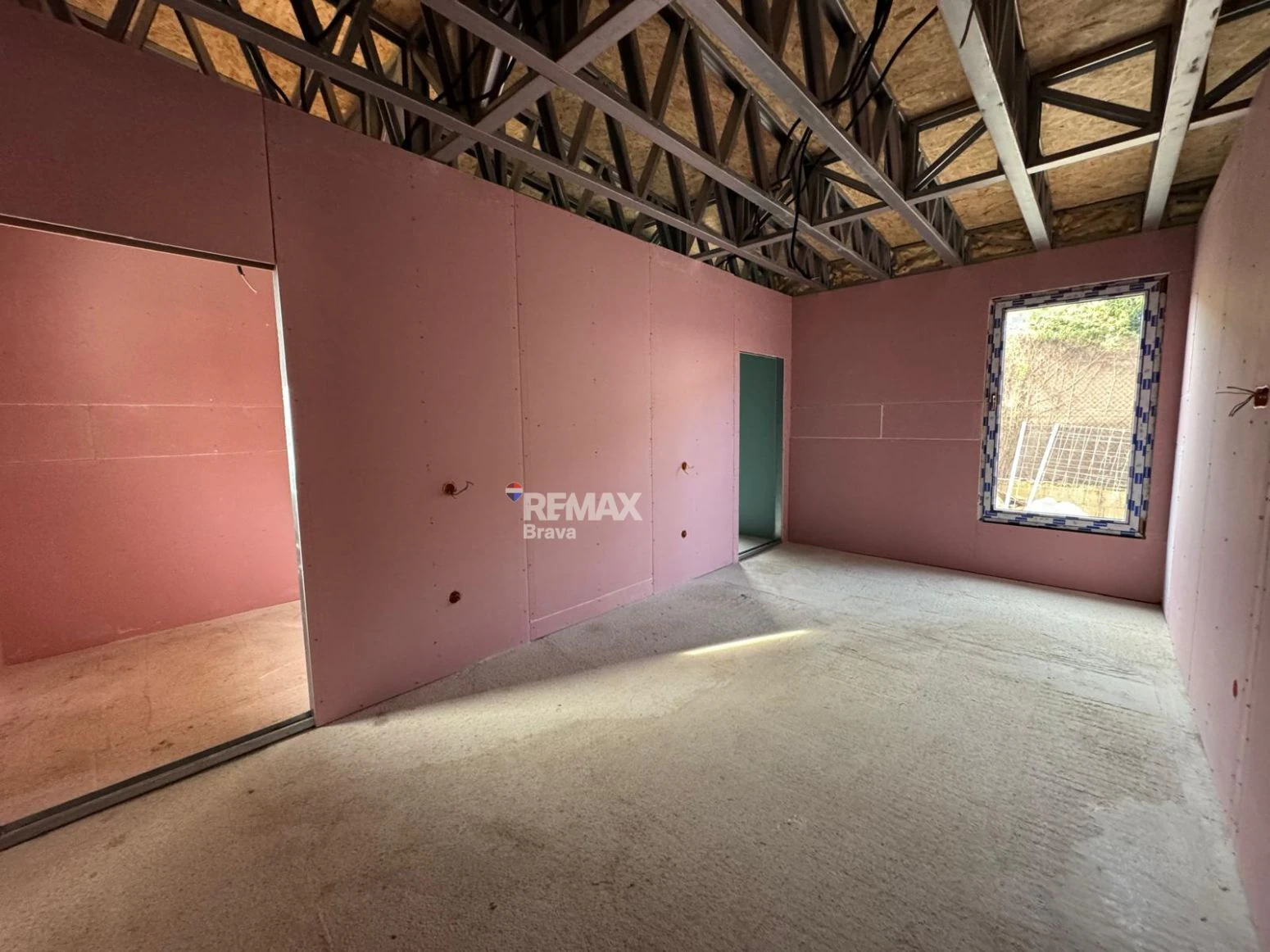 Caldes de Malavella · Elegante chalet unifamiliar de nueva construcción y diseño moderno
