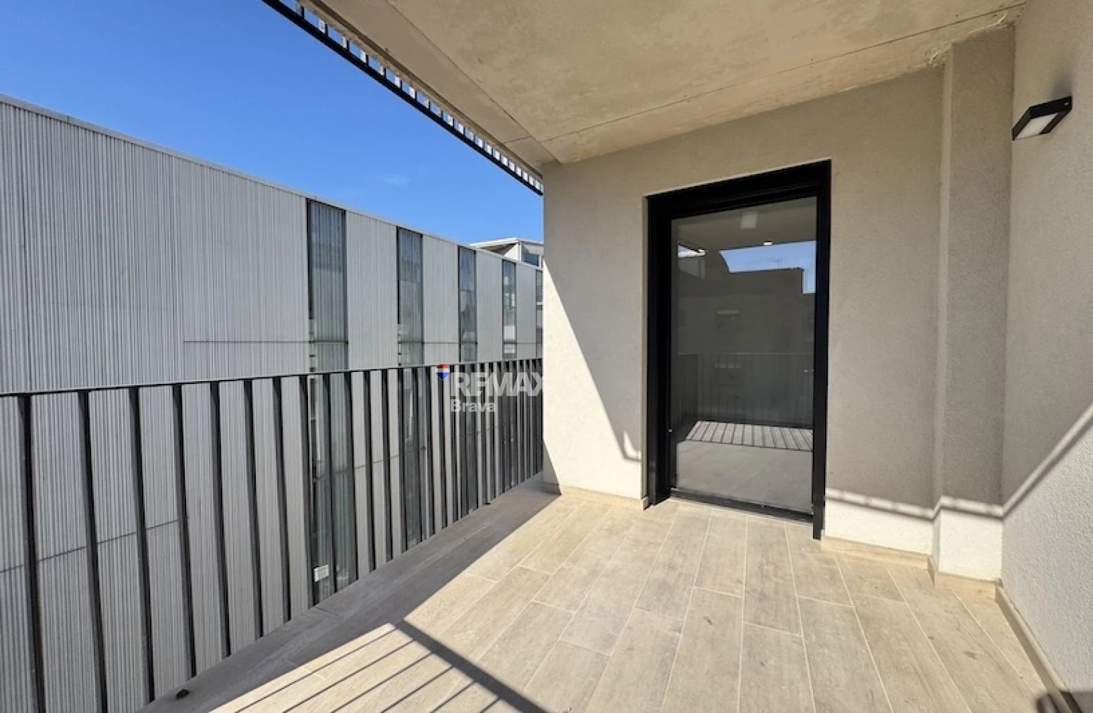Apartamento en el Centro de Roses con Vistas al Mar y a Pasos de la Playa