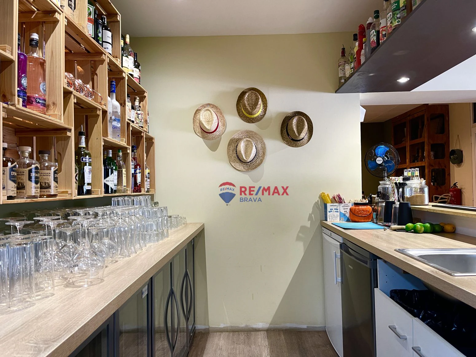 Roses, Santa Margarita: se traspasa un negocio de bar restau