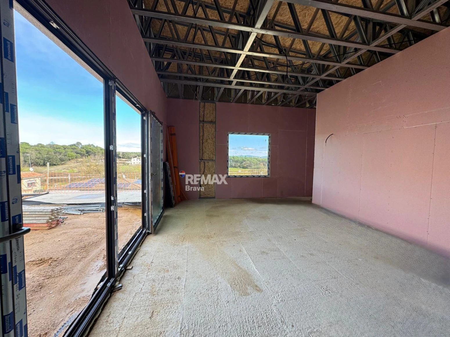 Caldes de Malavella · Elegante chalet unifamiliar de nueva construcción y diseño moderno