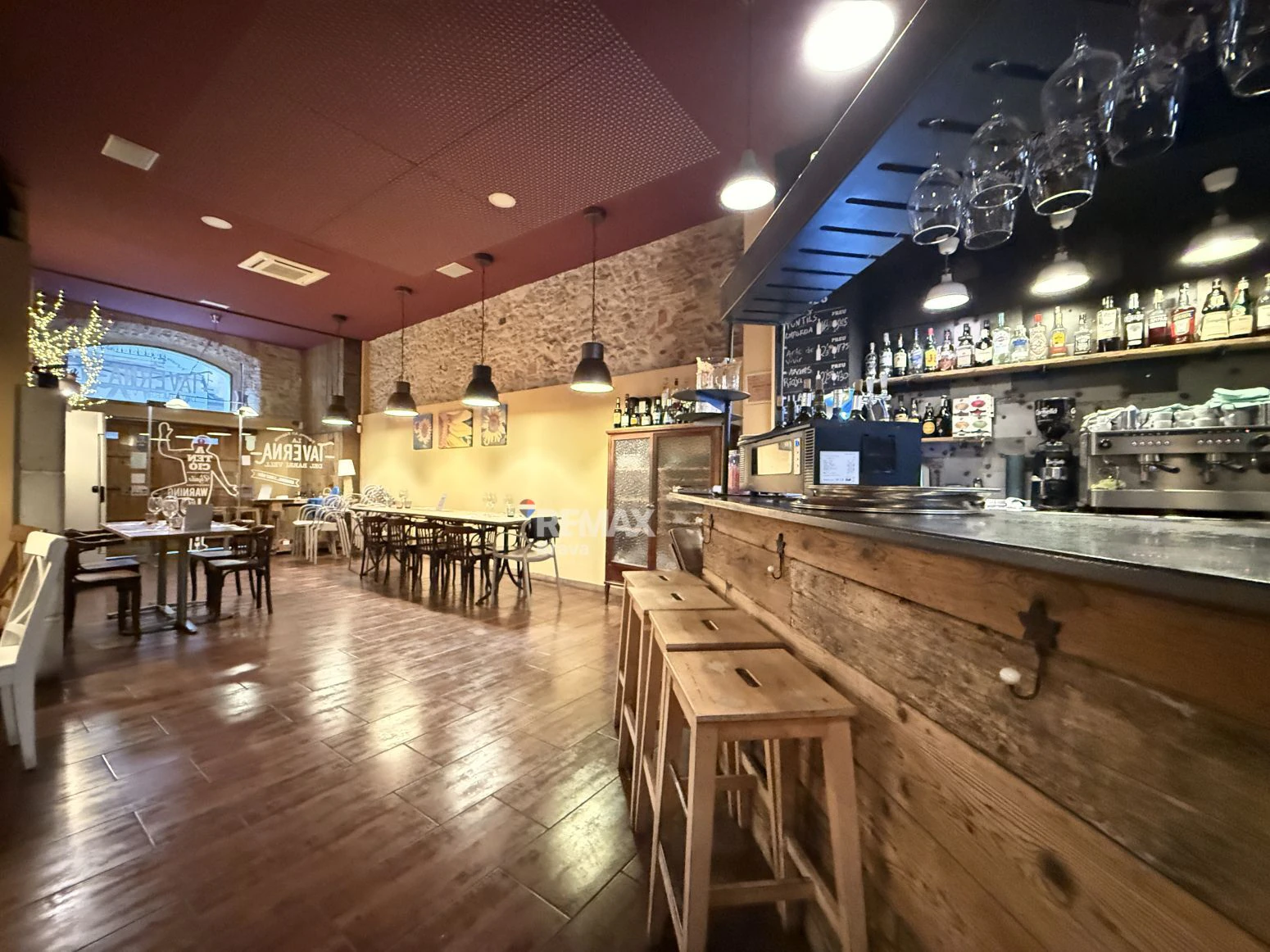 Se traspasa restaurante consolidado en el centro de Figueres