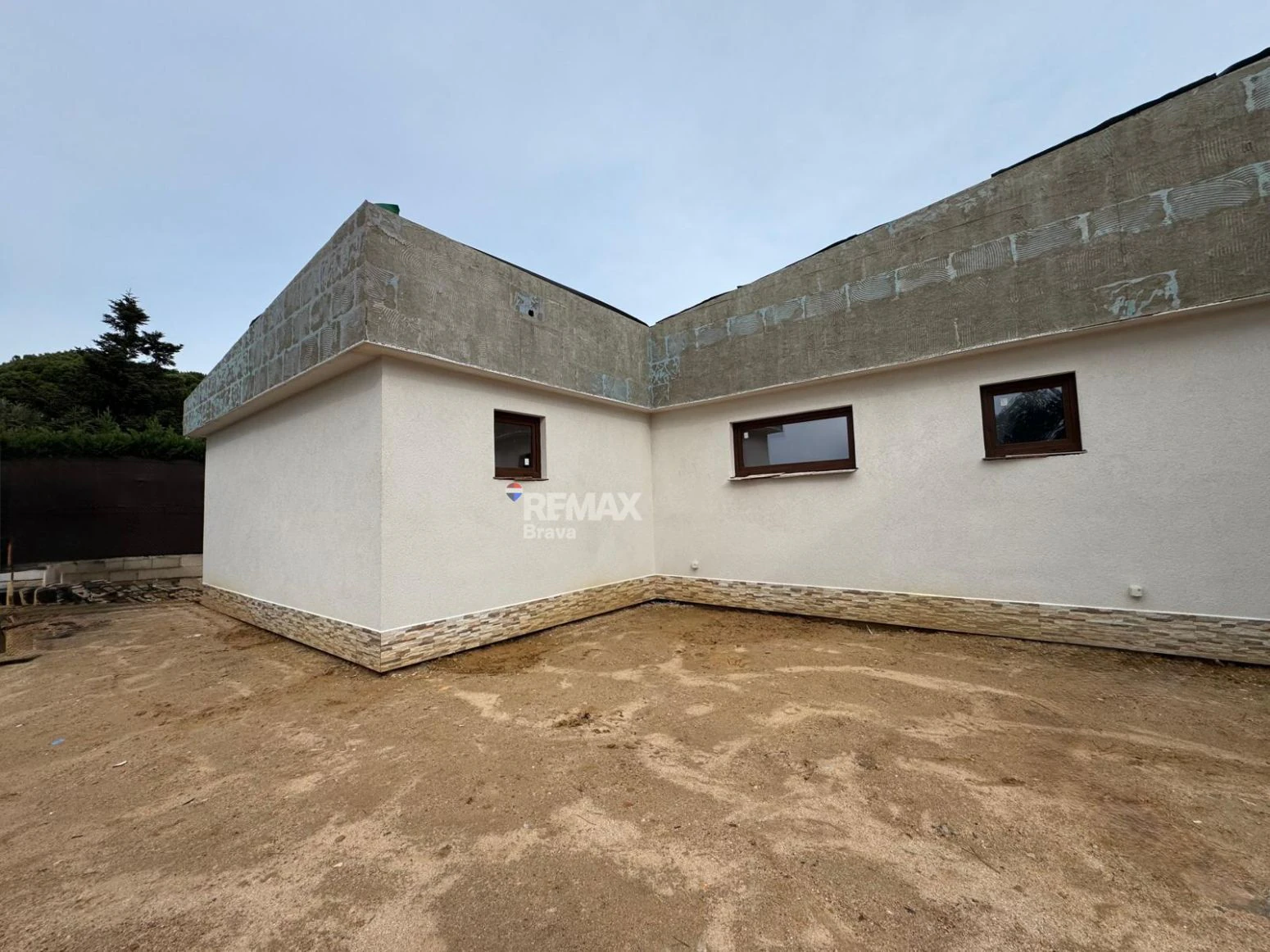 Caldes de Malavella · Elegante chalet unifamiliar de nueva construcción y diseño moderno