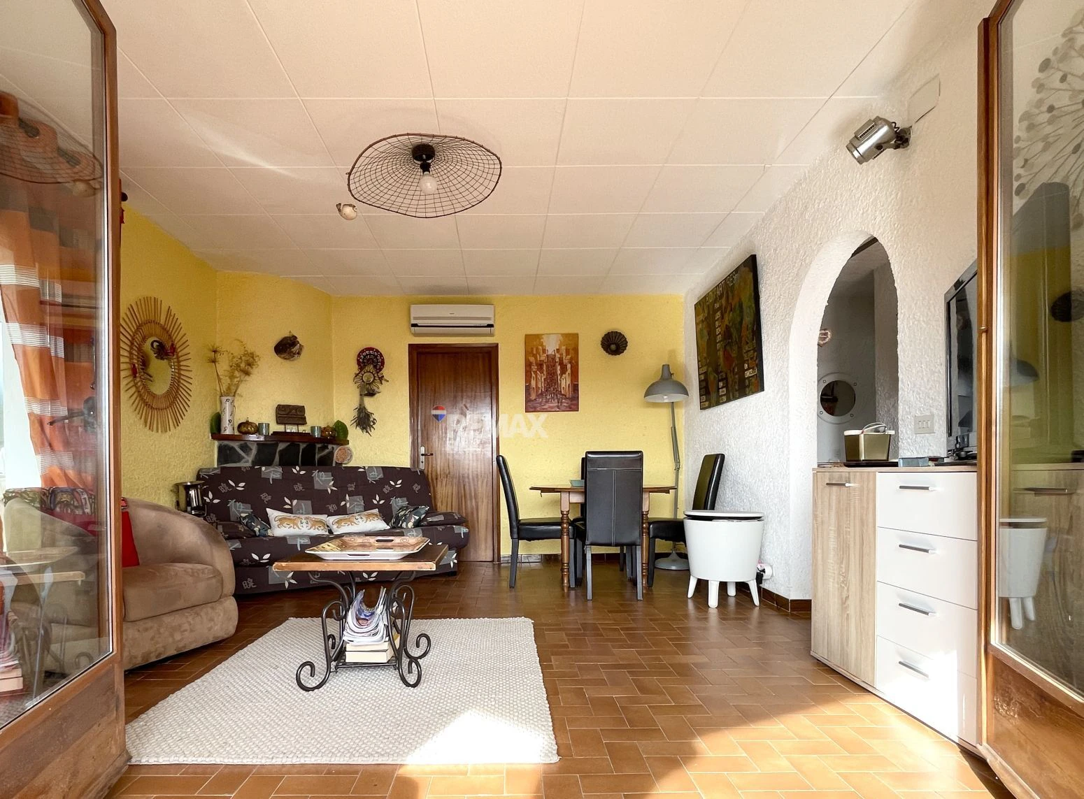 Encantadora casa en tranquila zona residencial de Roses a solo 3 km de las playas