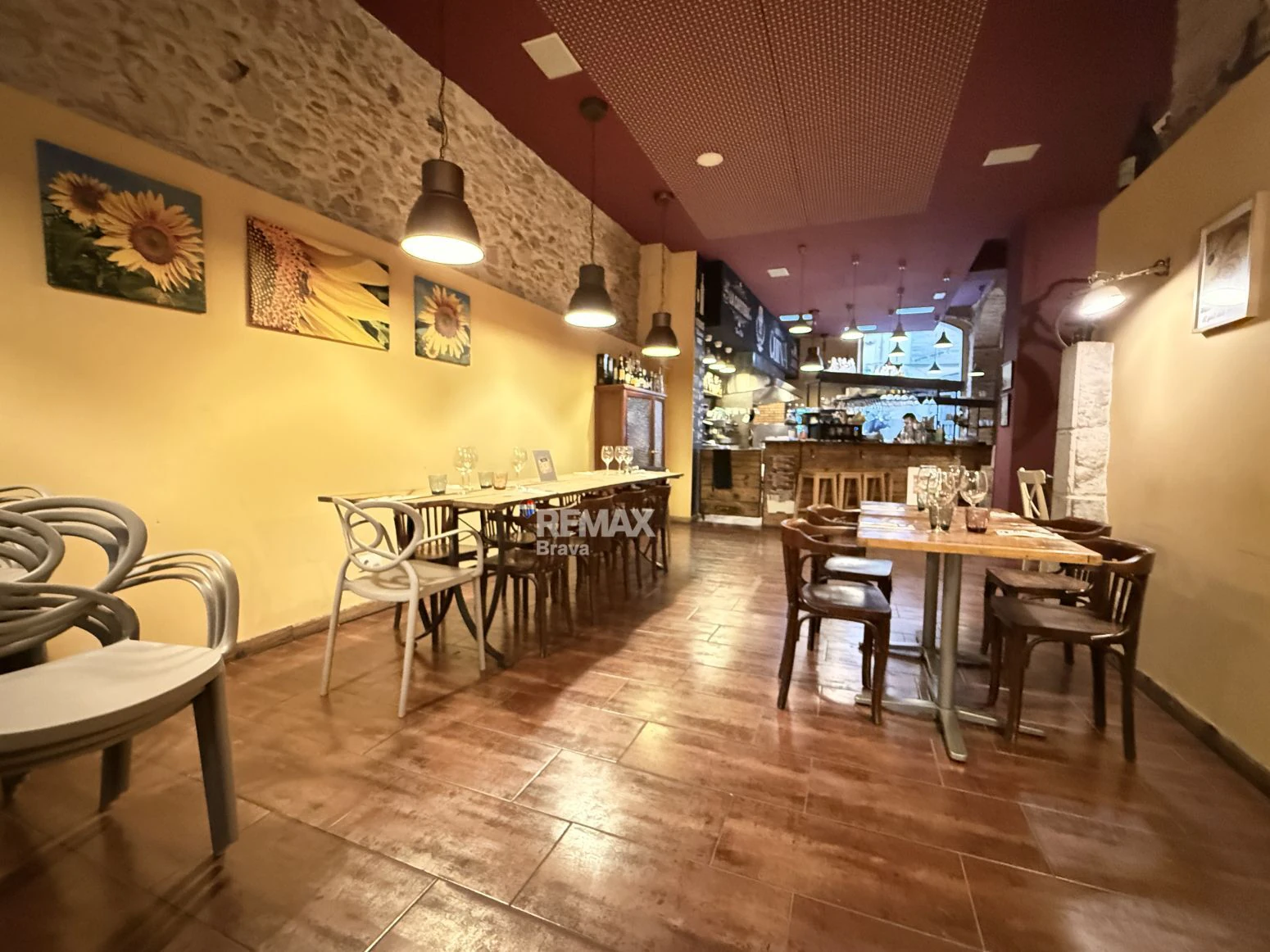 Se traspasa restaurante consolidado en el centro de Figueres