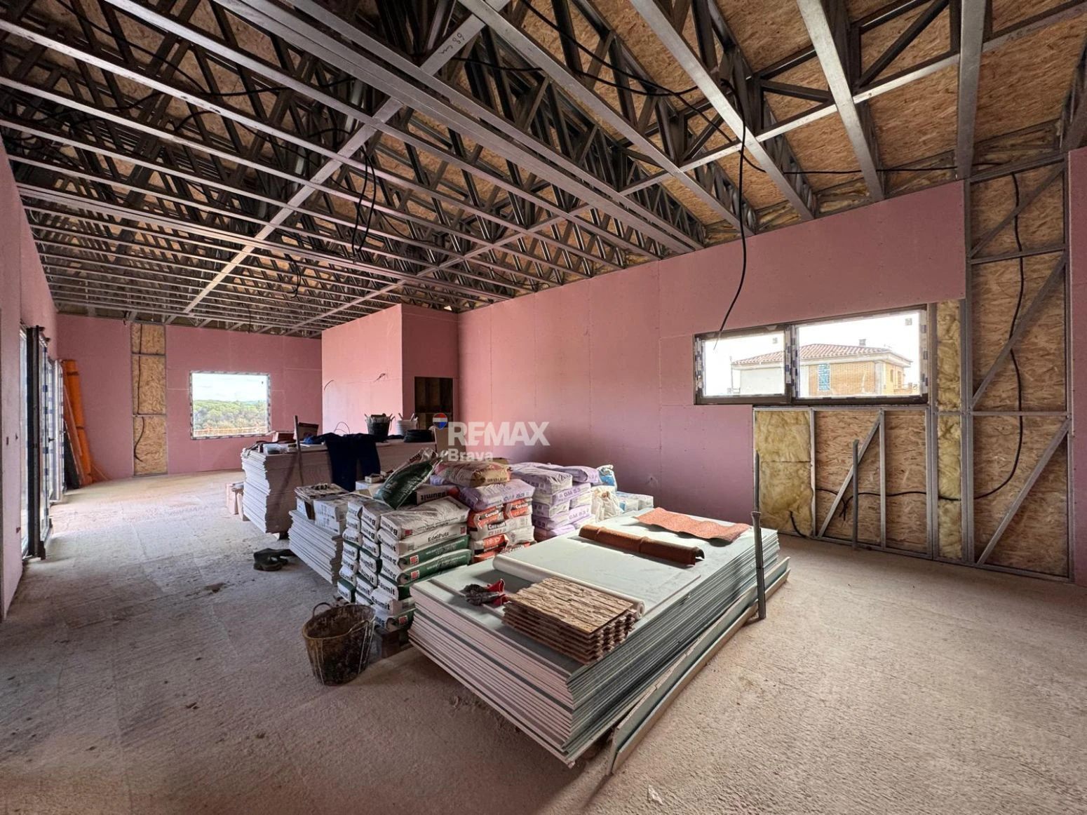 Caldes de Malavella · Elegante chalet unifamiliar de nueva construcción y diseño moderno