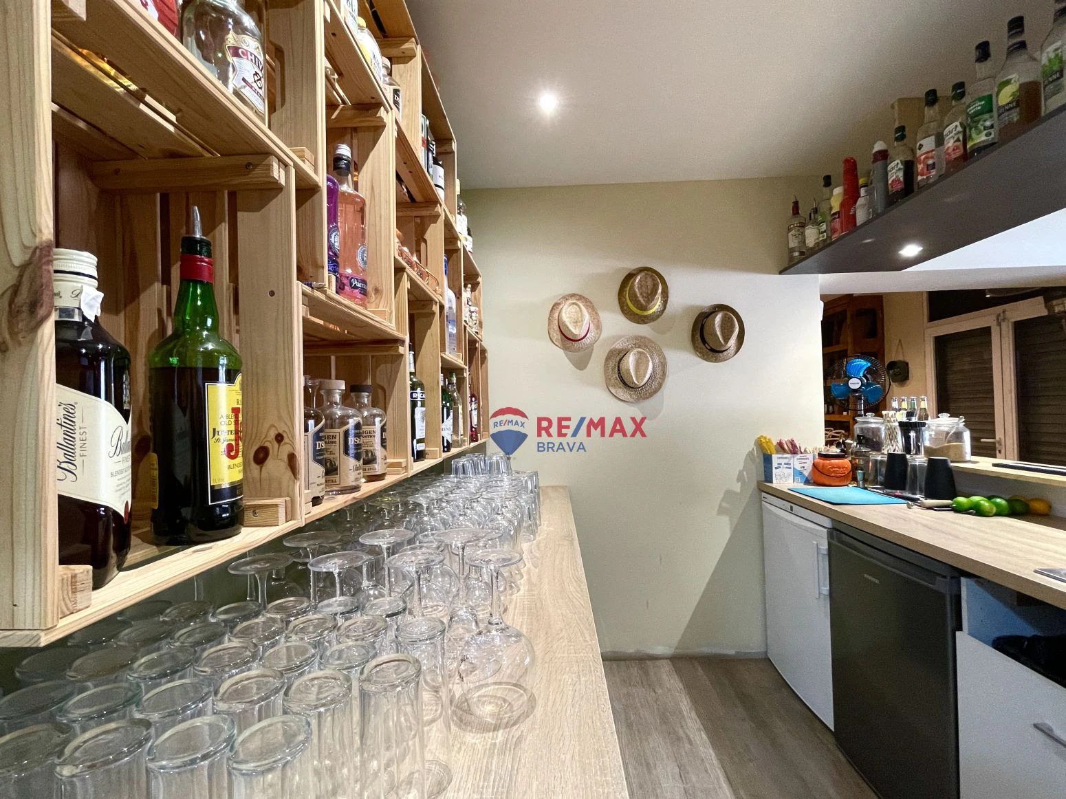 Roses, Santa Margarita: se traspasa un negocio de bar restau
