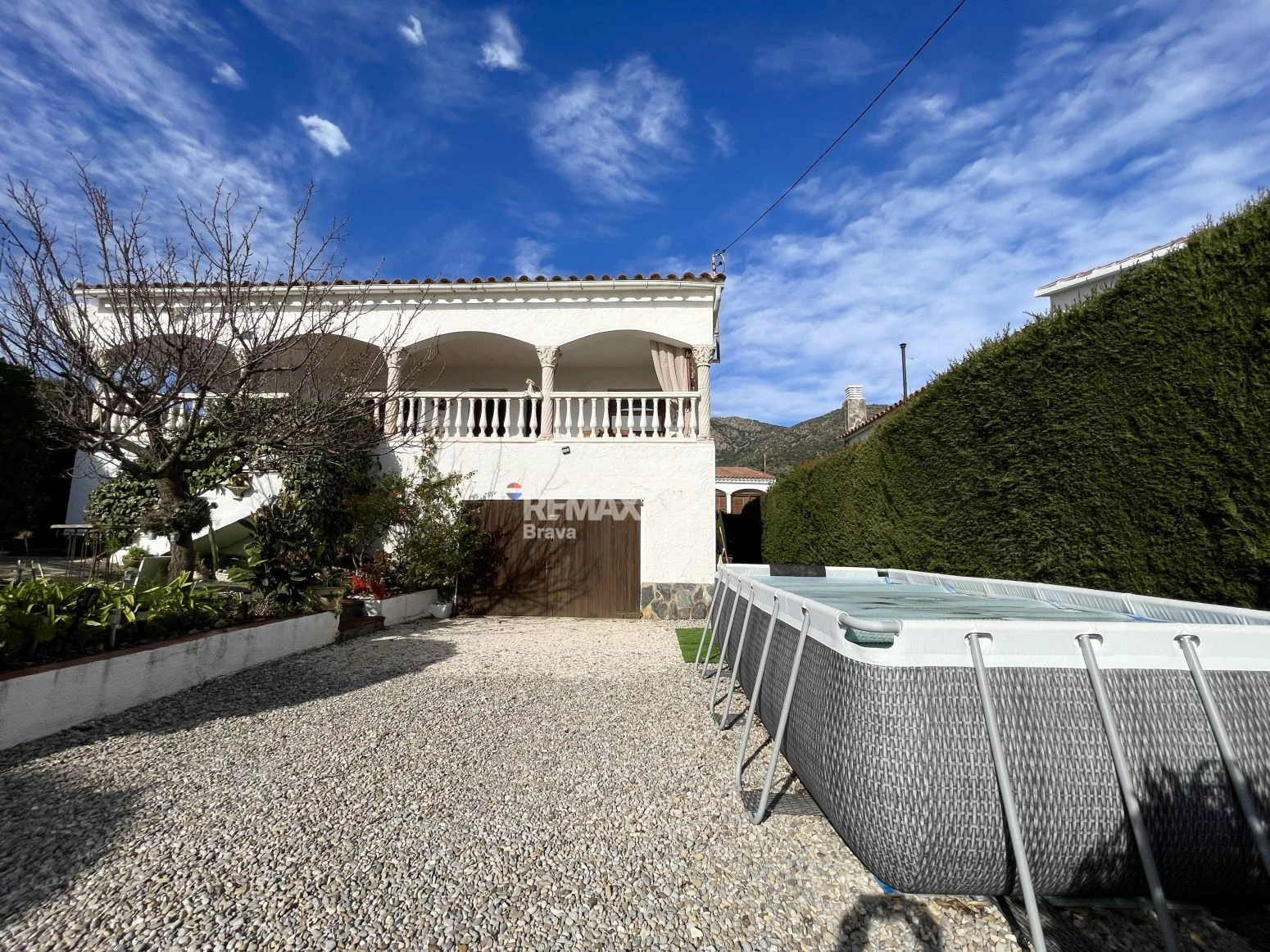 Encantadora casa en tranquila zona residencial de Roses a solo 3 km de las playas