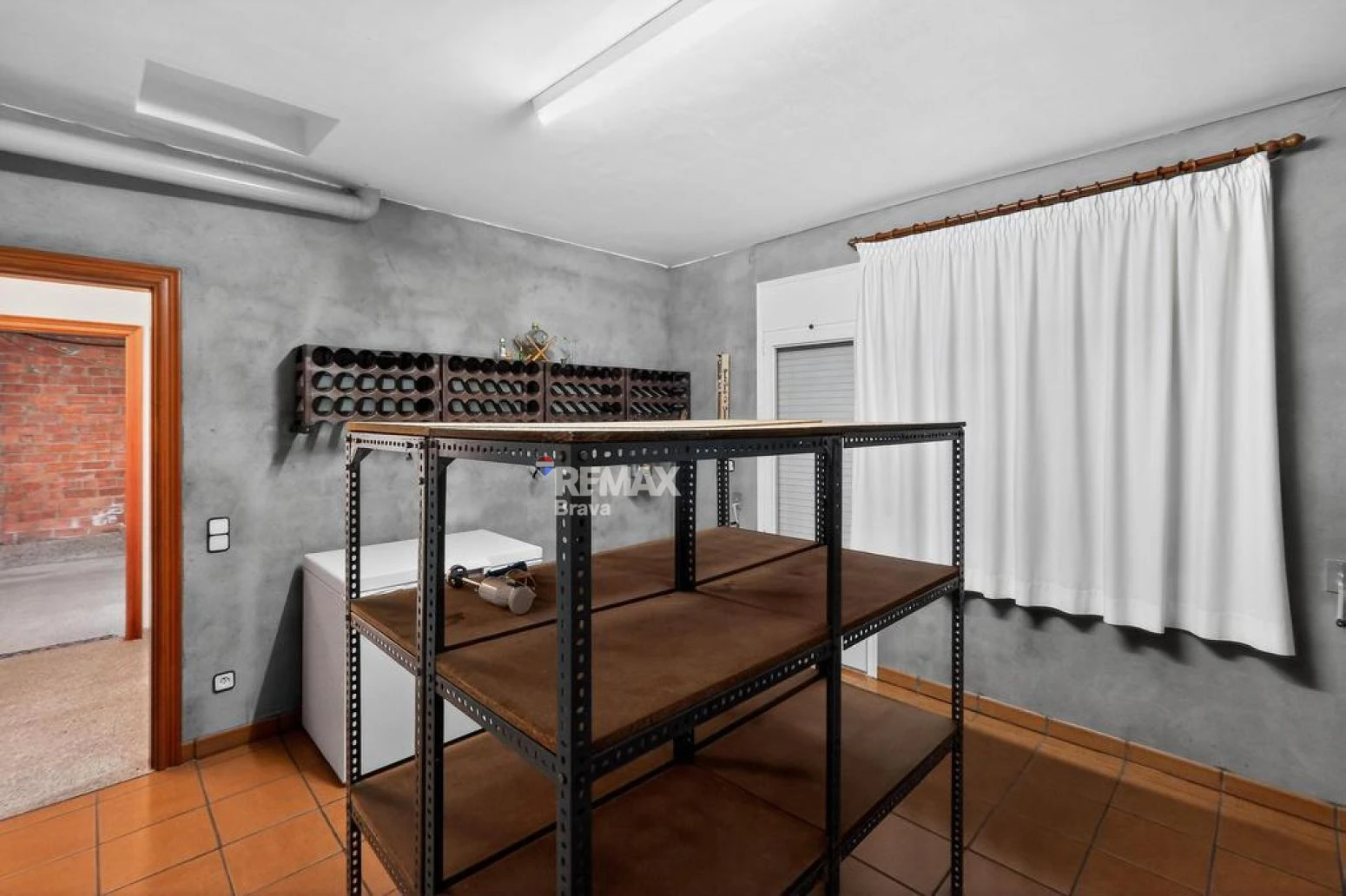 Olot · Amplia casa familiar con garaje-taller, terraza y 4 habitaciones