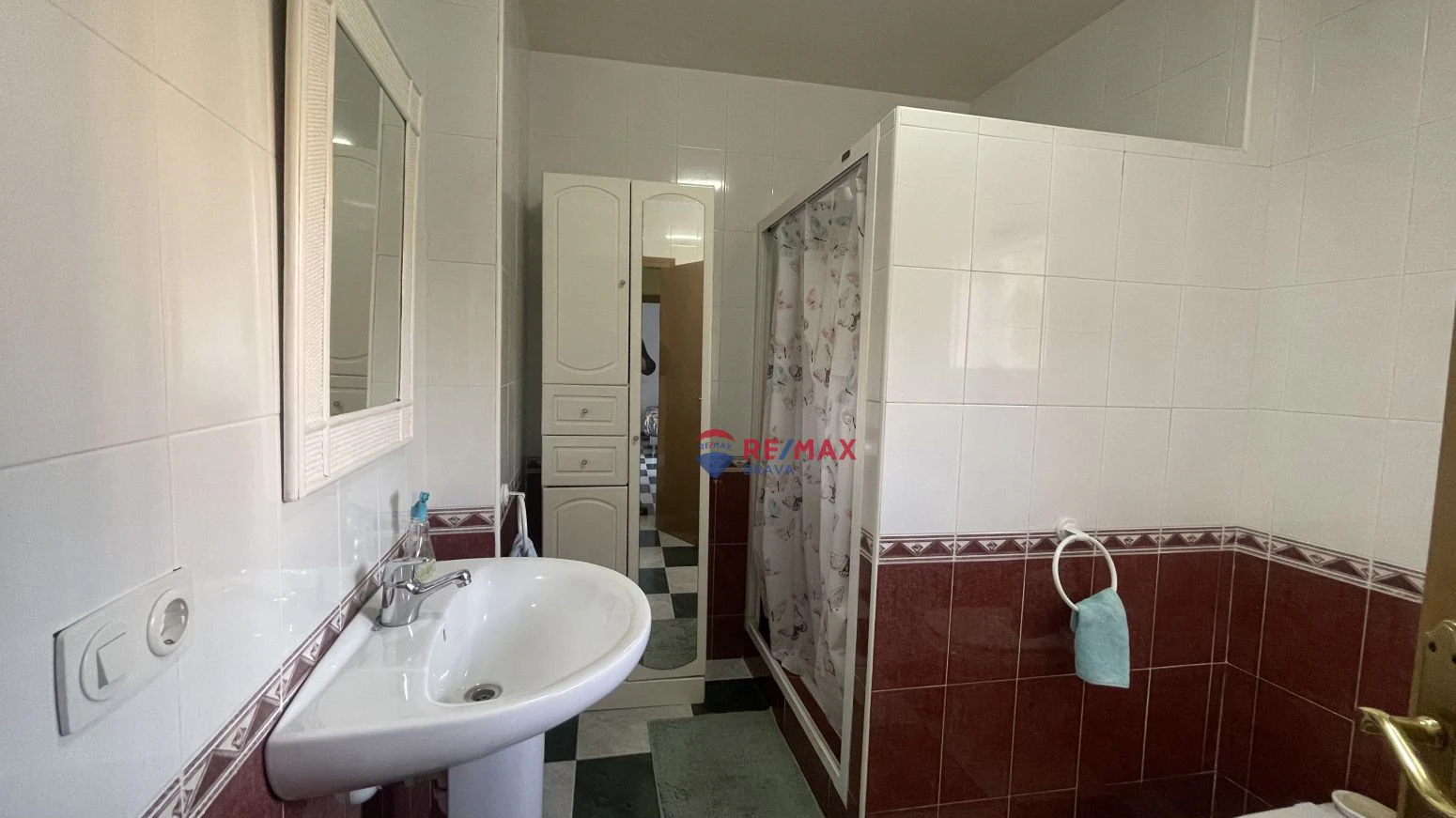 Bonita Casa Pareada con Espacios Exteriores en Vilajuïga