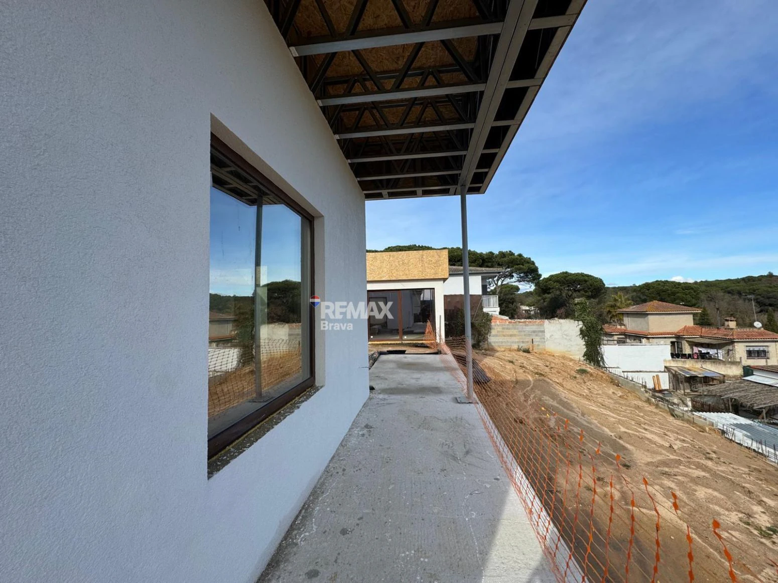 Caldes de Malavella · Elegante chalet unifamiliar de nueva construcción y diseño moderno