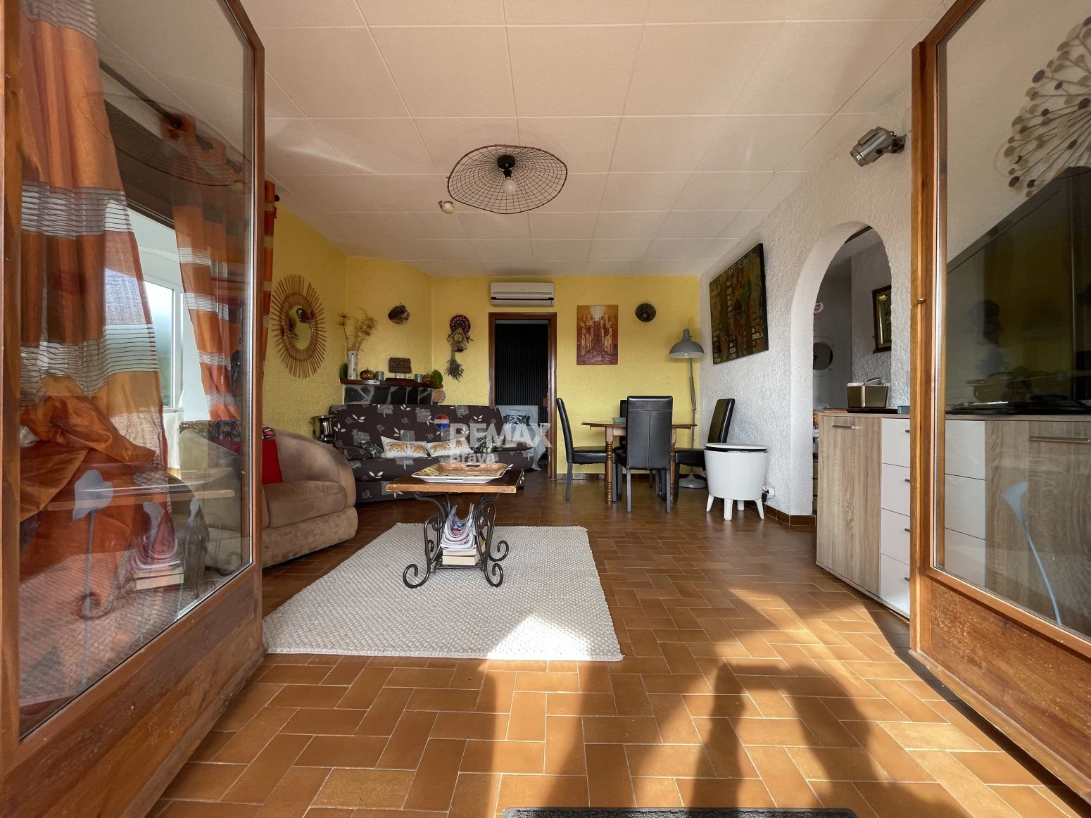 Encantadora casa en tranquila zona residencial de Roses a solo 3 km de las playas