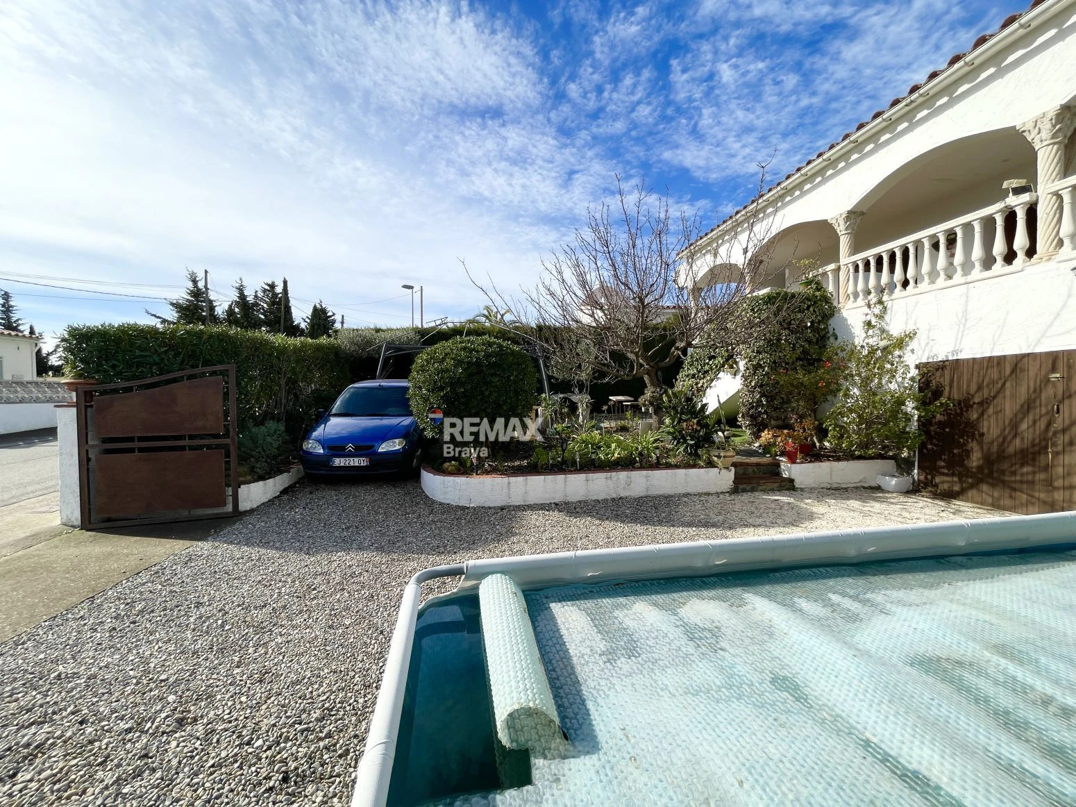 Encantadora casa en tranquila zona residencial de Roses a solo 3 km de las playas