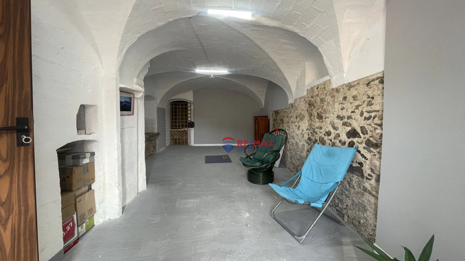 Bonita Casa Pareada con Espacios Exteriores en Vilajuïga