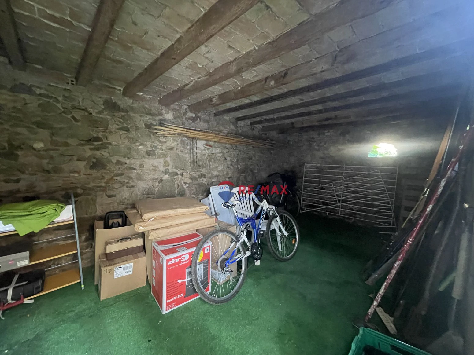 Bonita Casa Pareada con Espacios Exteriores en Vilajuïga